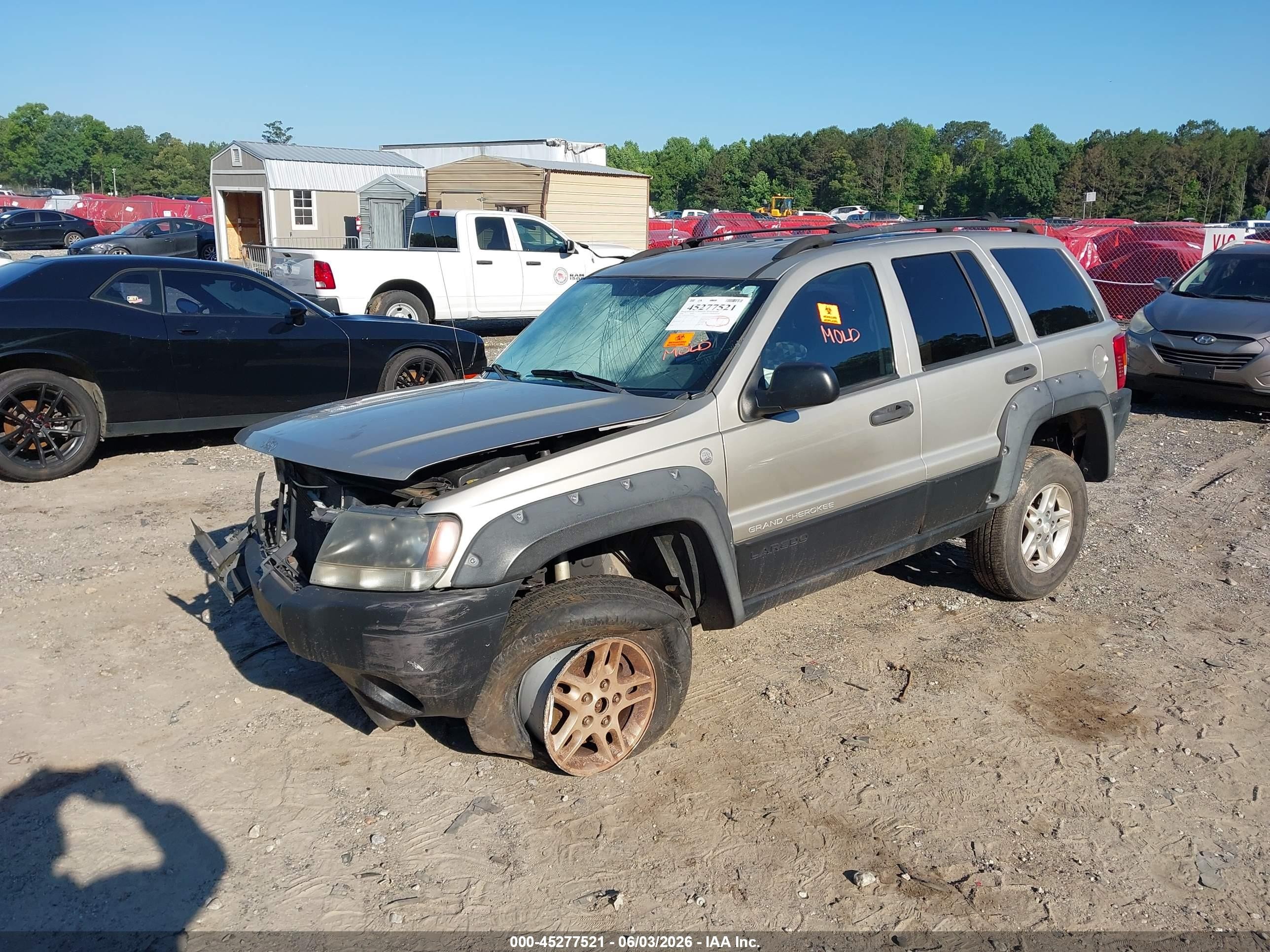 2004 Jeep Grand Cherokee Laredo Silver vin: 1J4GW48S94C302265