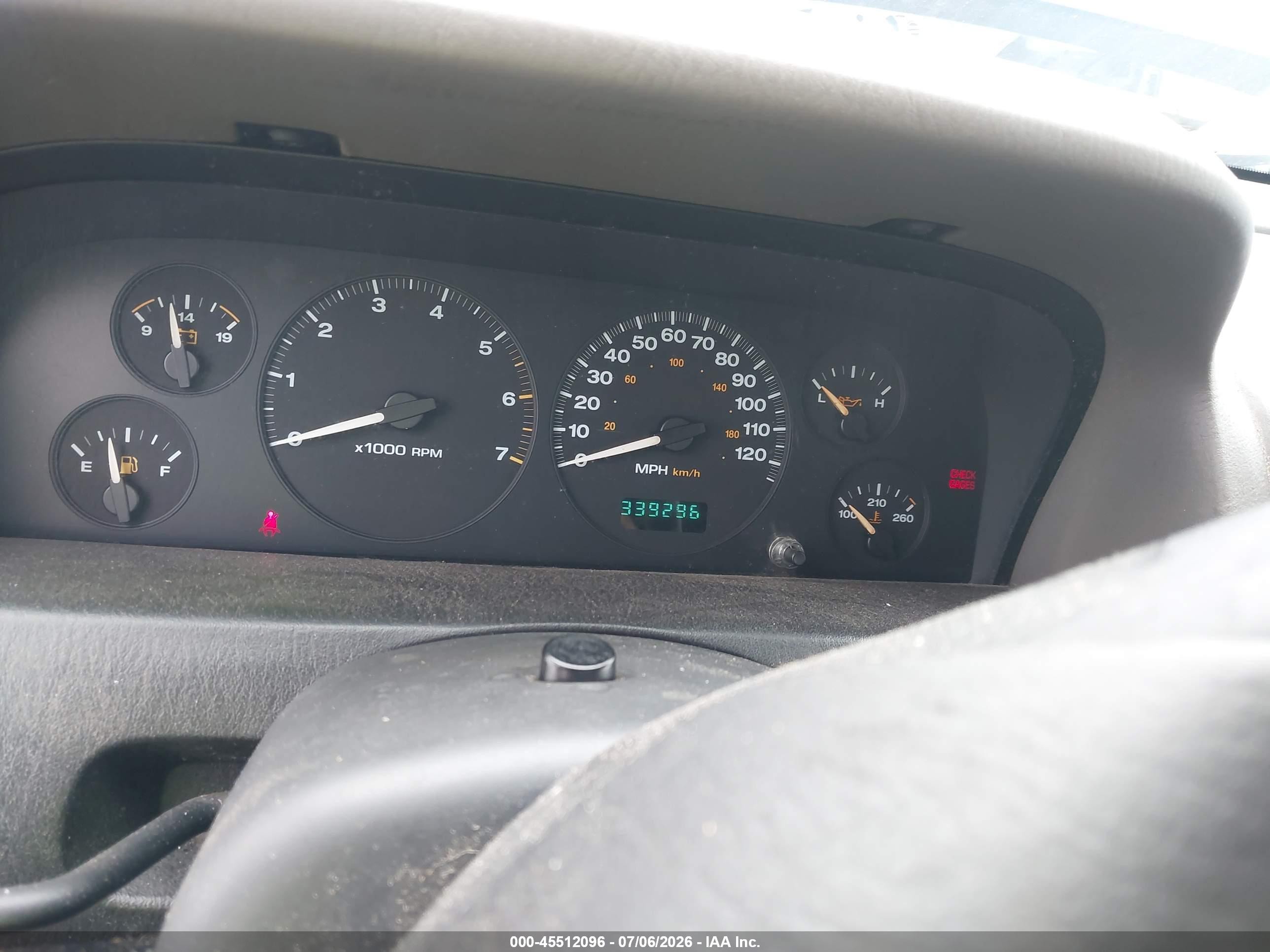2004 Jeep Grand Cherokee Laredo Light Blue vin: 1J4GW48S94C351417