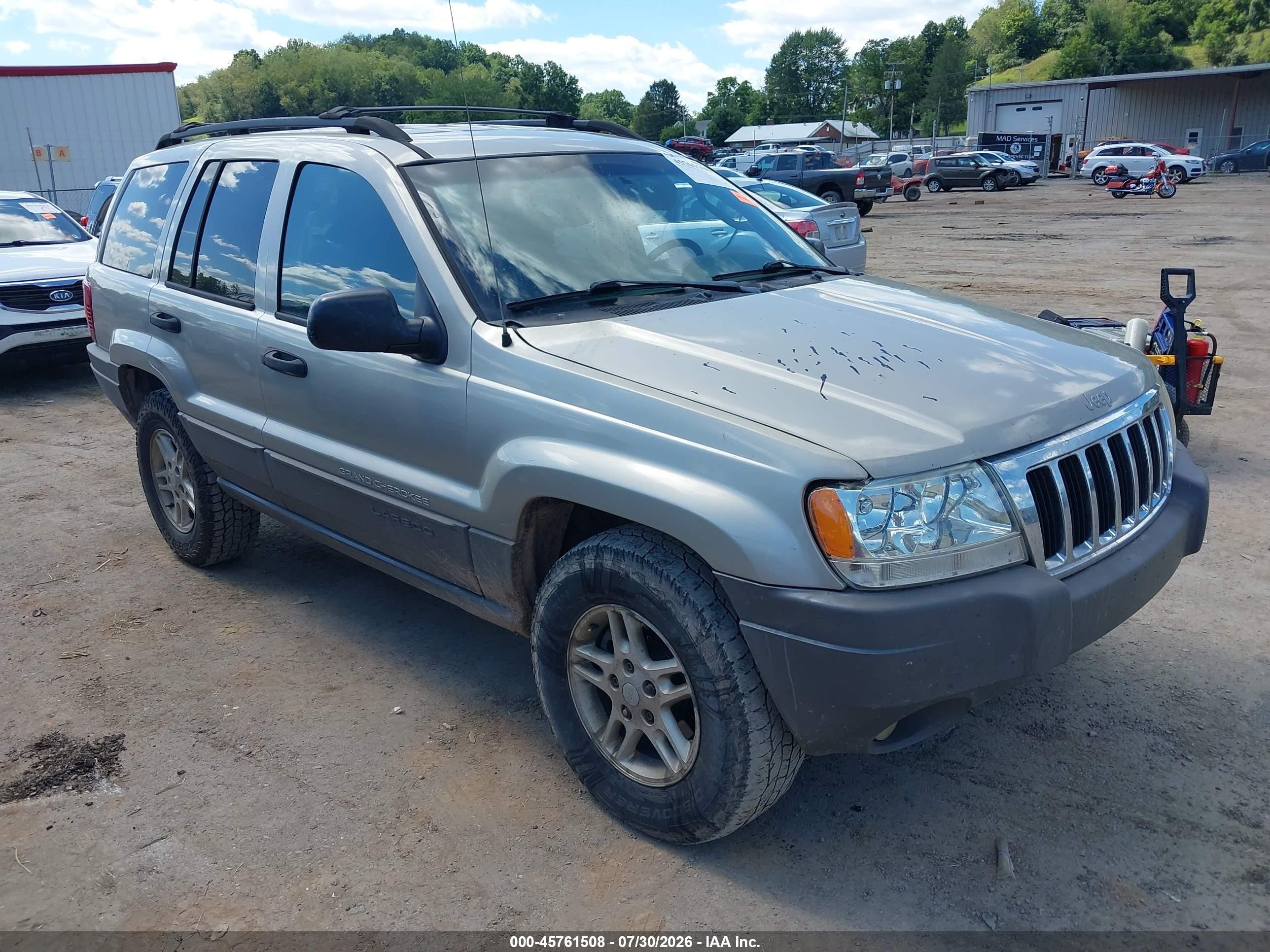 2004 Jeep Grand Cherokee Laredo Gold vin: 1J4GW48S94C354902