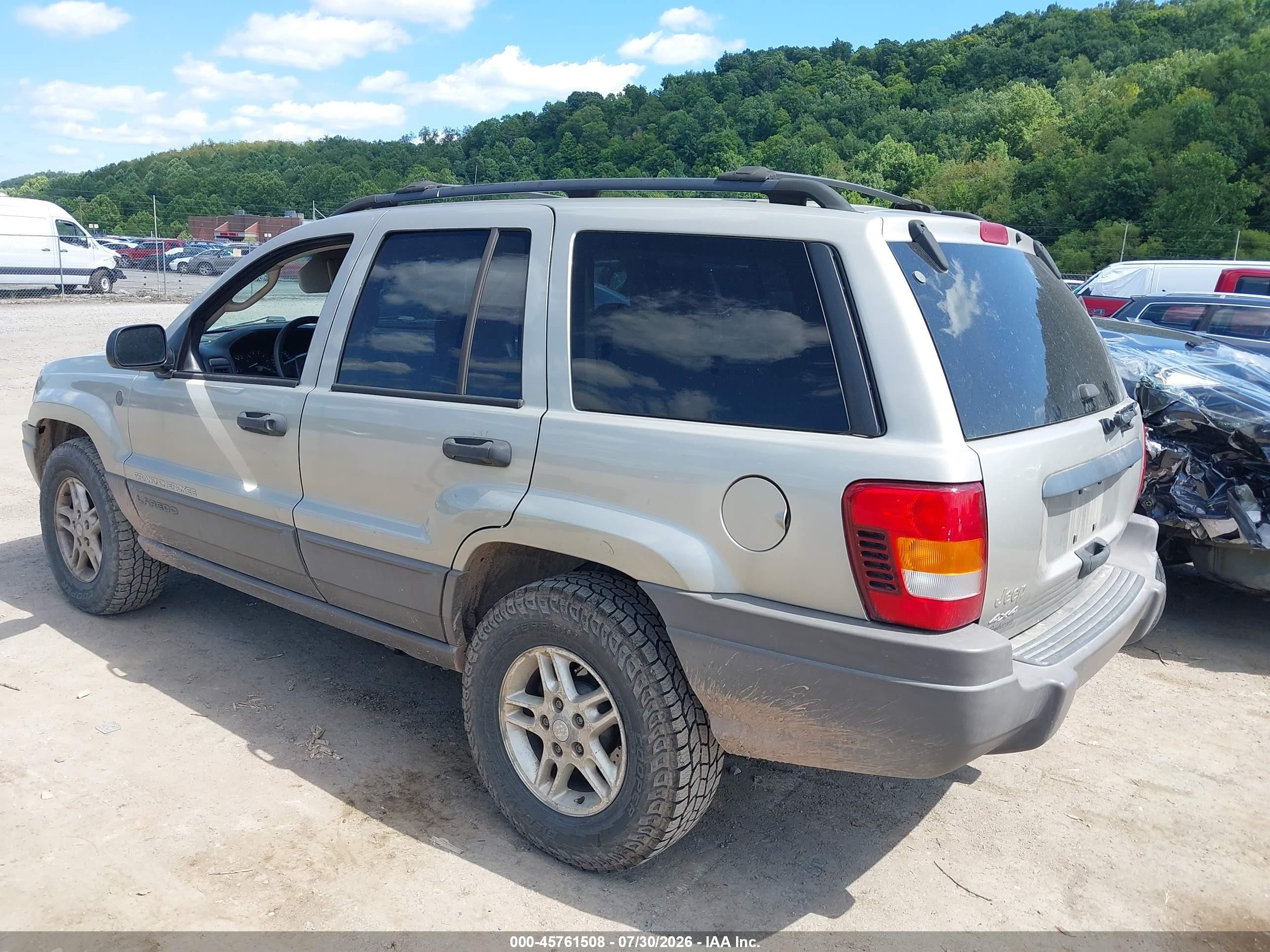 2004 Jeep Grand Cherokee Laredo Gold vin: 1J4GW48S94C354902