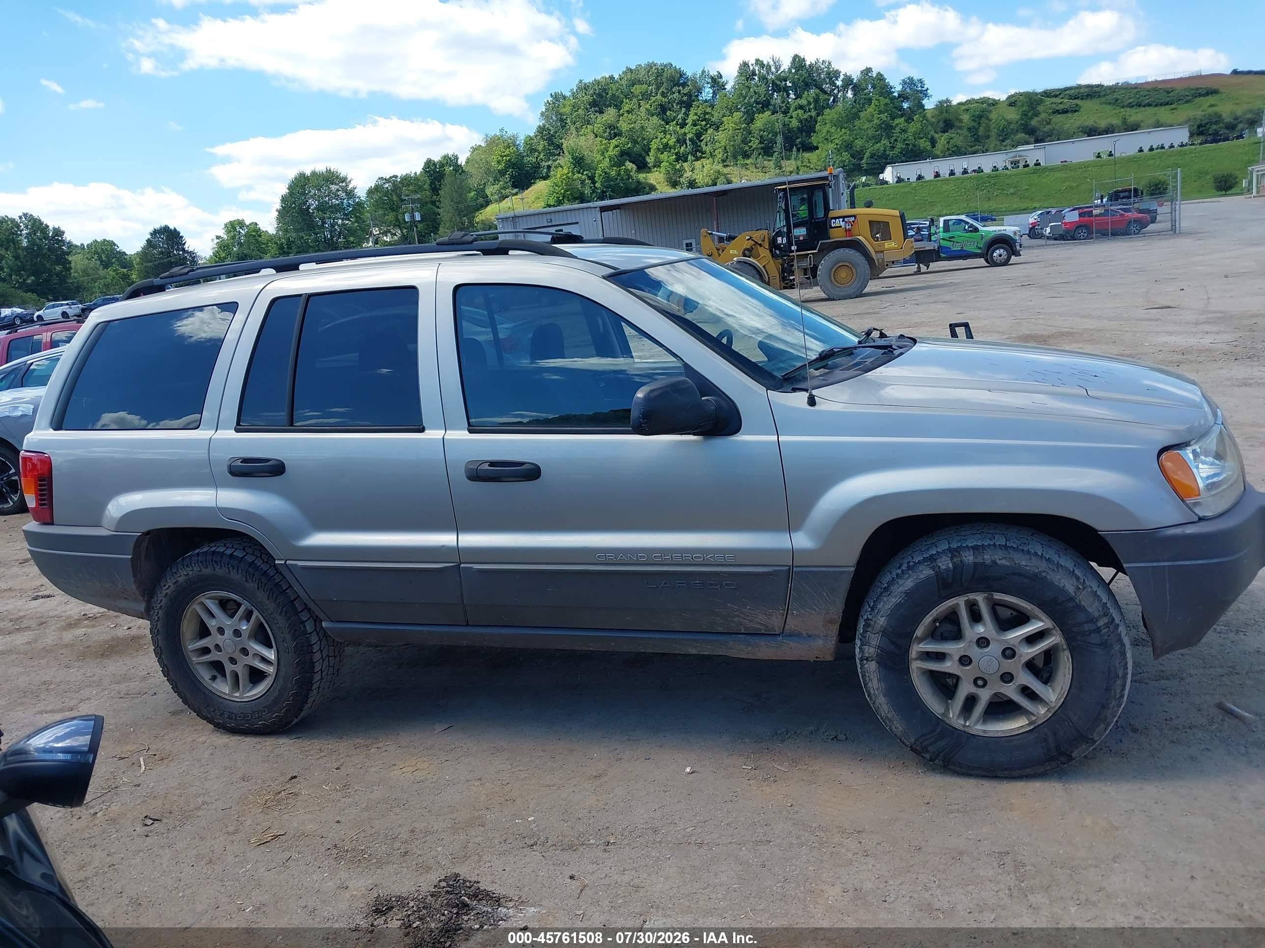 2004 Jeep Grand Cherokee Laredo Gold vin: 1J4GW48S94C354902