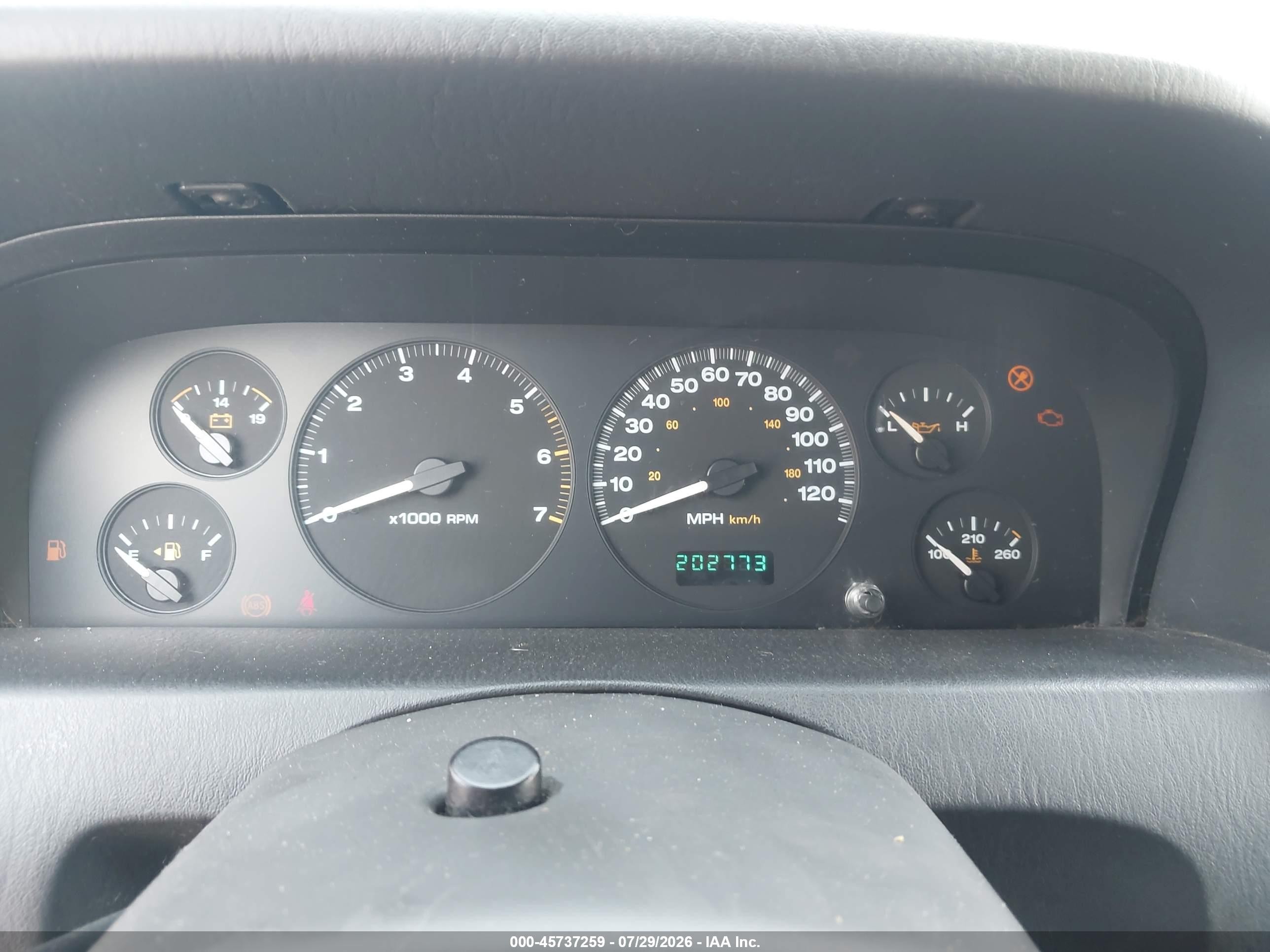 2004 Jeep Grand Cherokee Laredo White vin: 1J4GW48S94C427671
