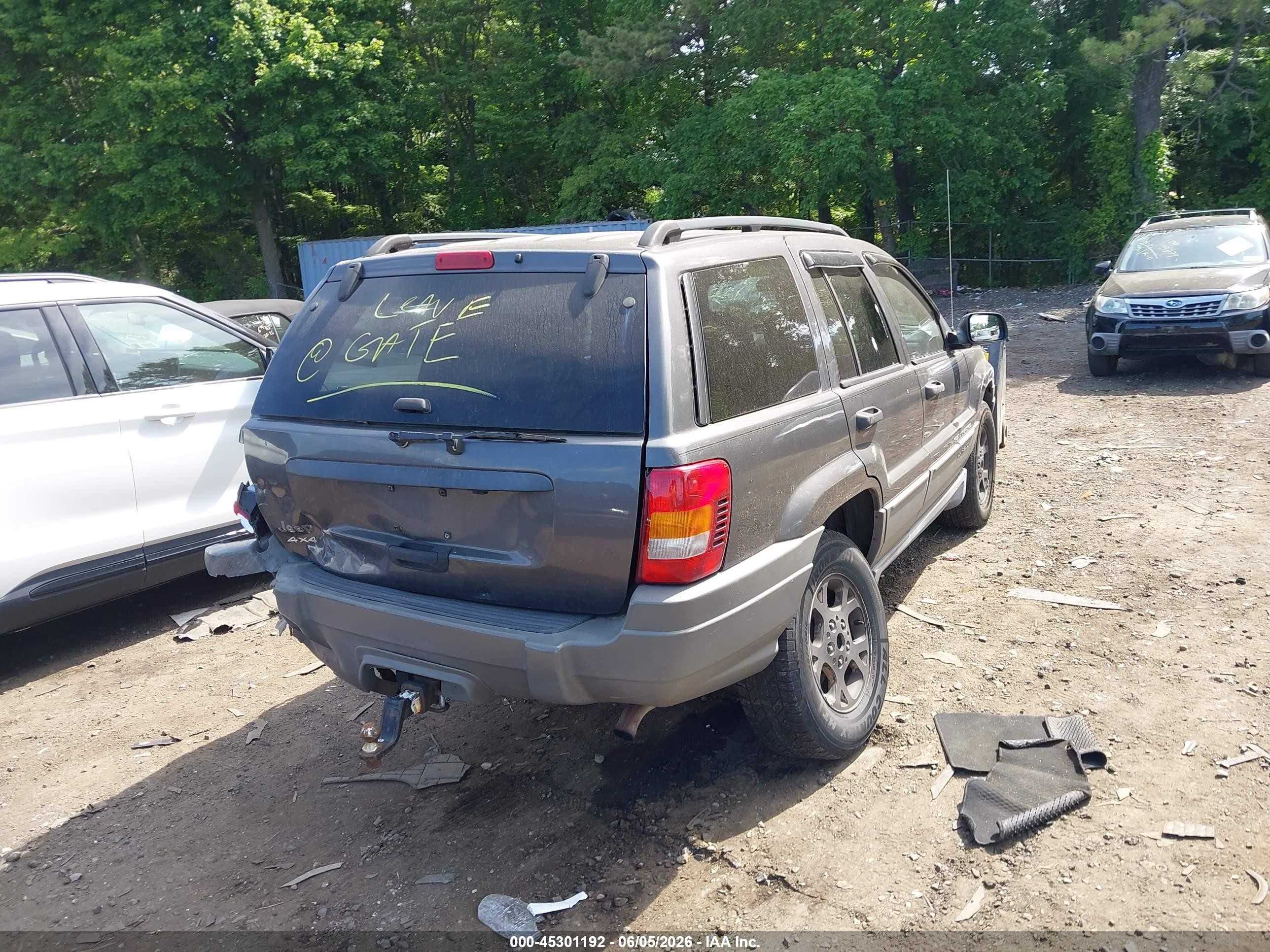 2002 Jeep Grand Cherokee Laredo Black vin: 1J4GW48SX2C174633