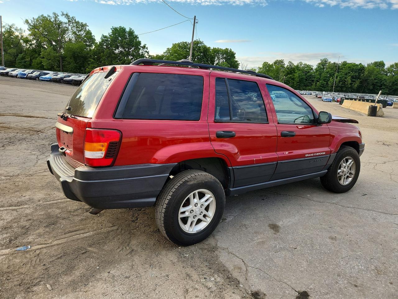 2003 Jeep Grand Cherokee Laredo Red vin: 1J4GW48SX3C544769