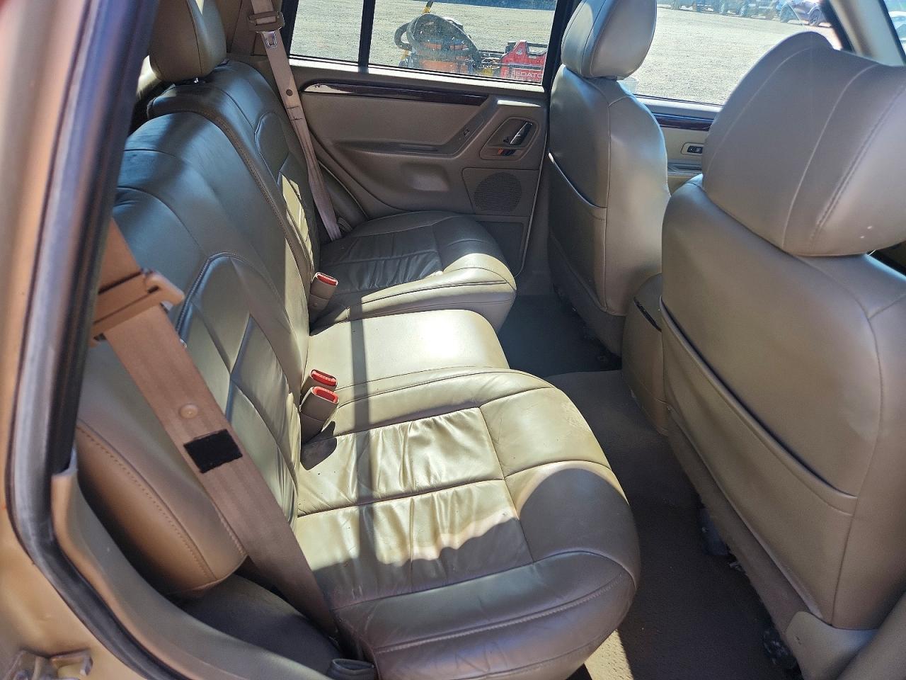 2001 Jeep Grand Cherokee Limited Gold vin: 1J4GW58N01C627348