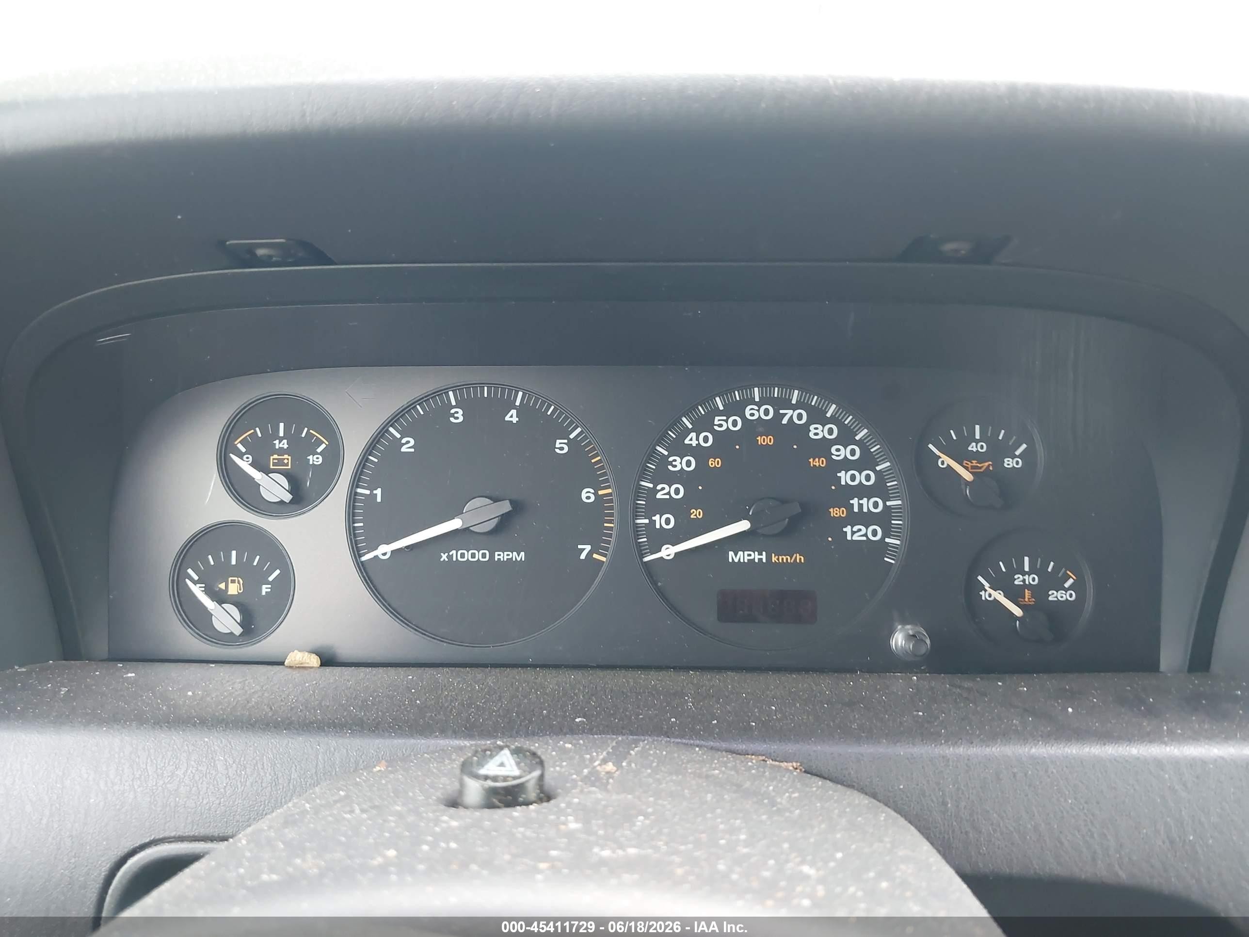 1999 Jeep Grand Cherokee Laredo Gray vin: 1J4GW58N2XC730375