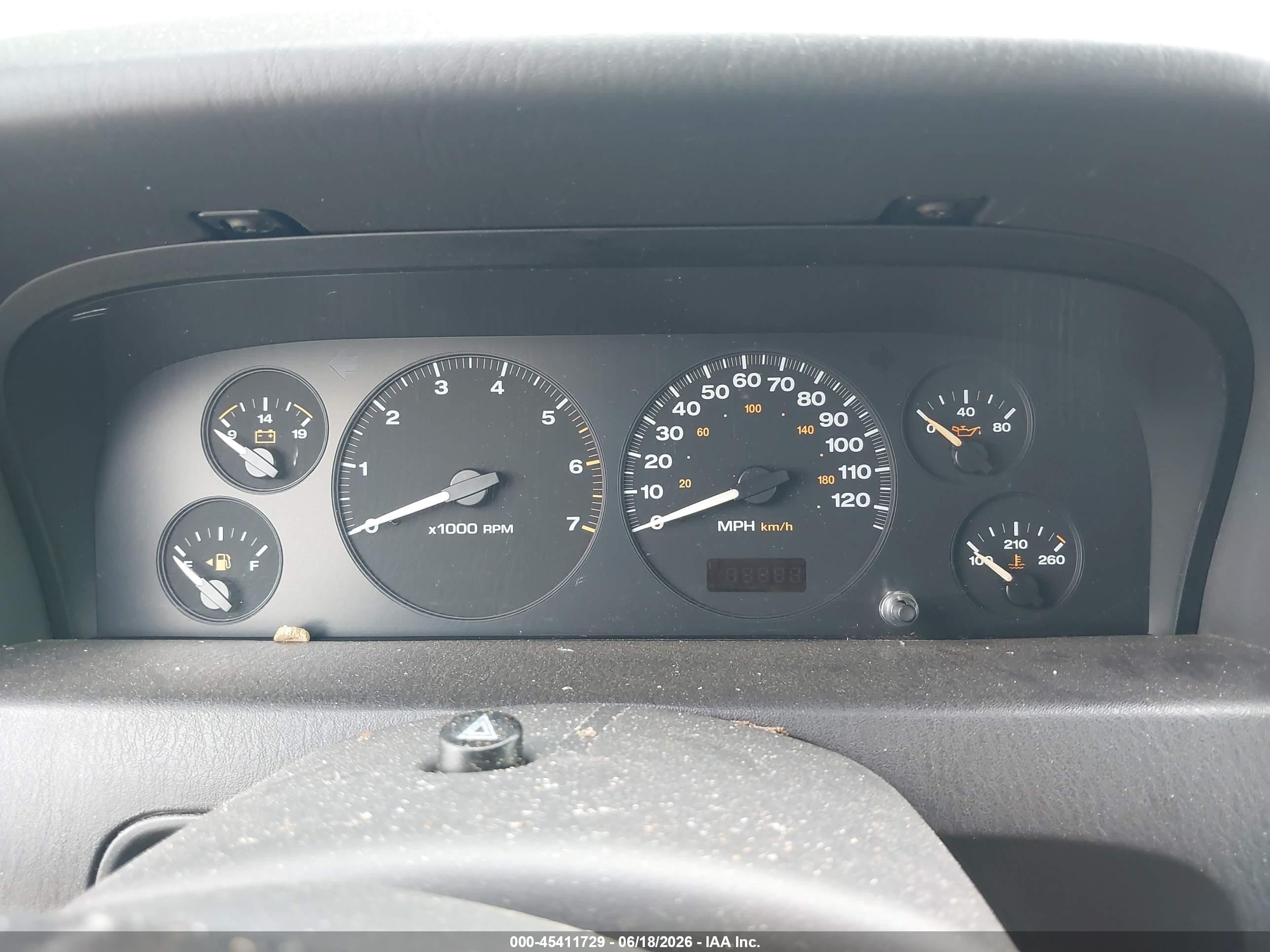 1999 Jeep Grand Cherokee Laredo Gray vin: 1J4GW58N2XC730375