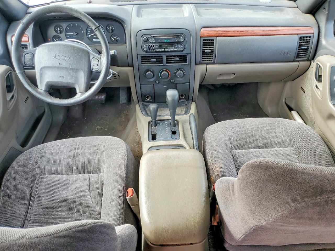 1999 Jeep Grand Cherokee Laredo Burgundy vin: 1J4GW58N2XC784839