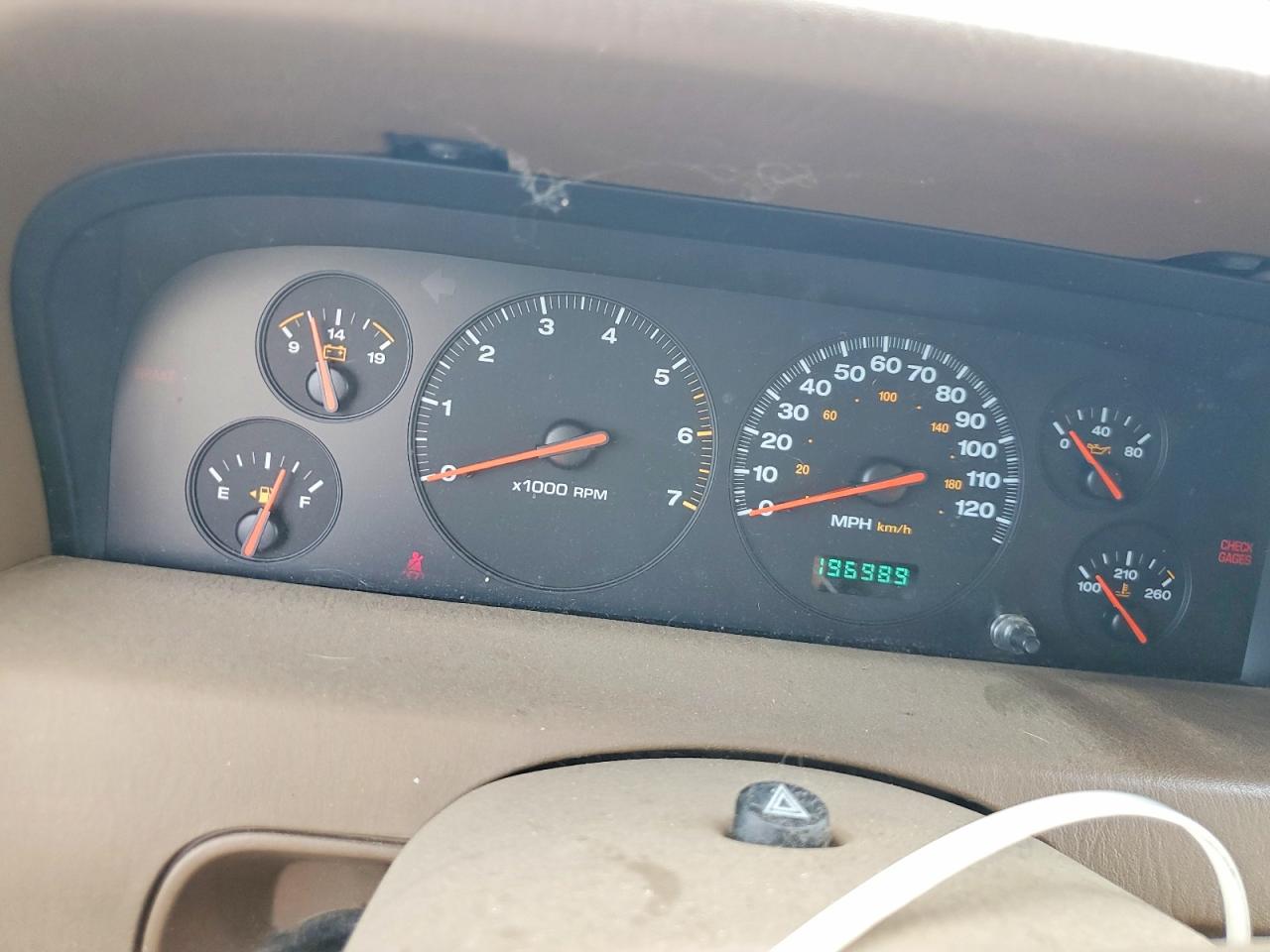 2000 Jeep Grand Cherokee Limited Burgundy vin: 1J4GW58N2YC207519