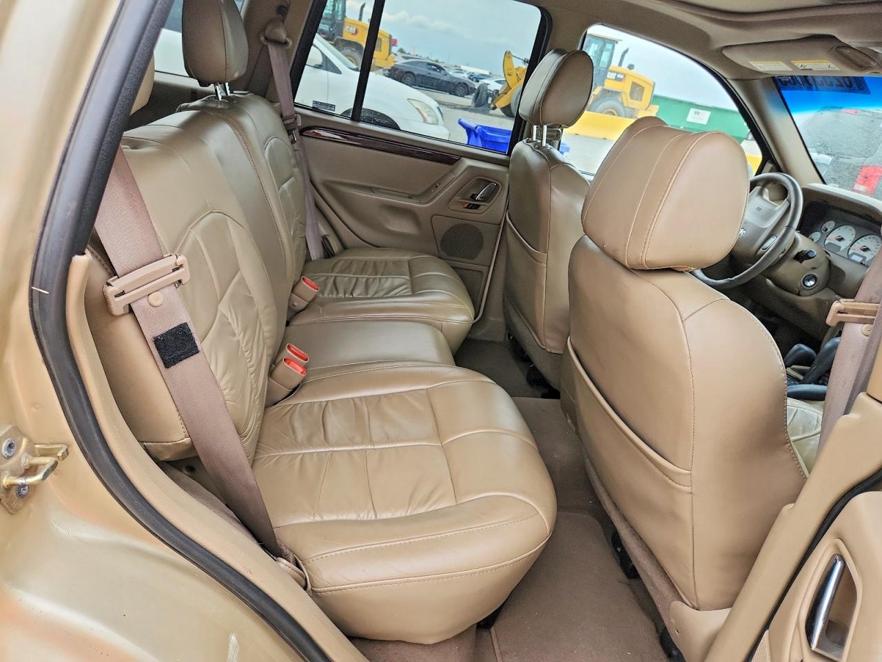2001 Jeep Grand Cherokee Limited Gold vin: 1J4GW58N51C543994