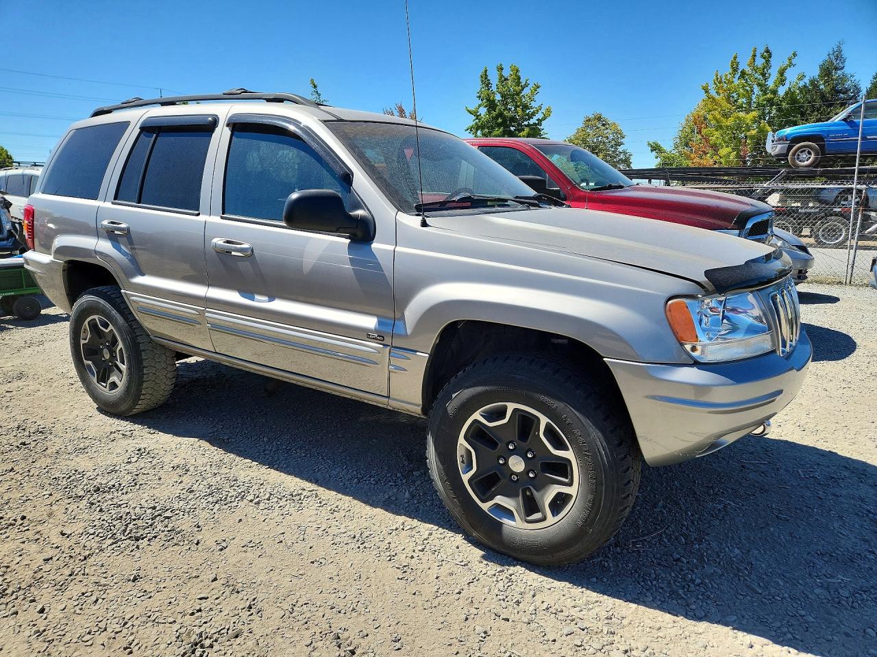 2001 Jeep Grand Cherokee Limited Silver vin: 1J4GW58N71C551711