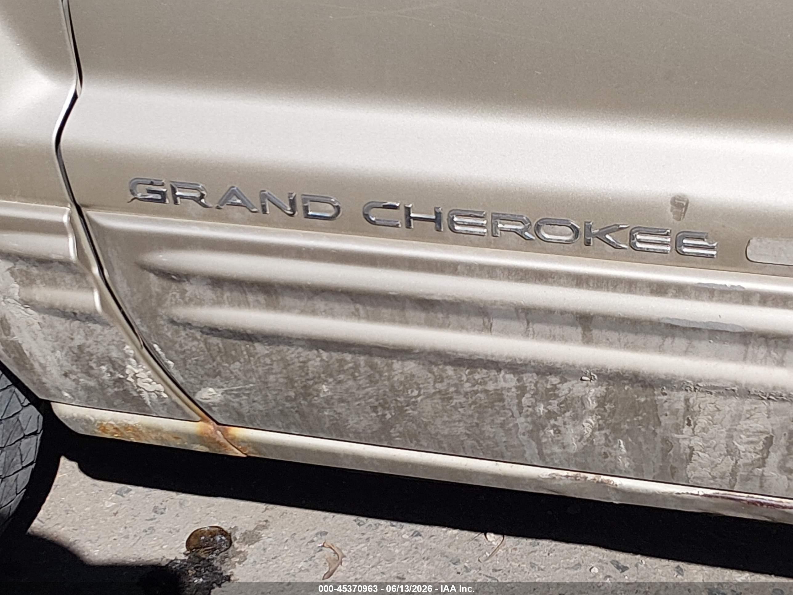 2001 Jeep Grand Cherokee Limited Gold vin: 1J4GW58N71C564653