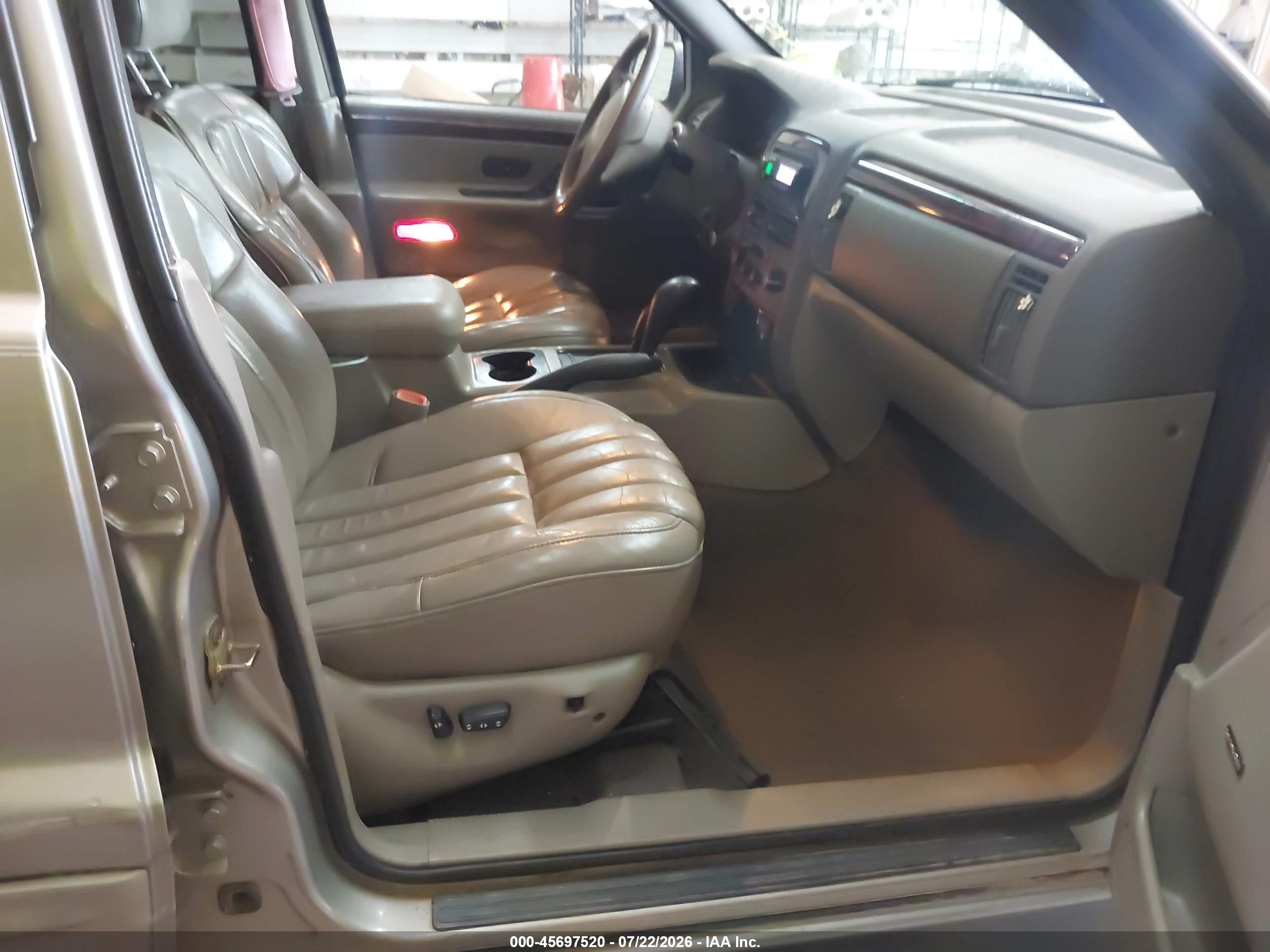 2000 Jeep Grand Cherokee Limited Бежевый vin: 1J4GW58N7YC243643