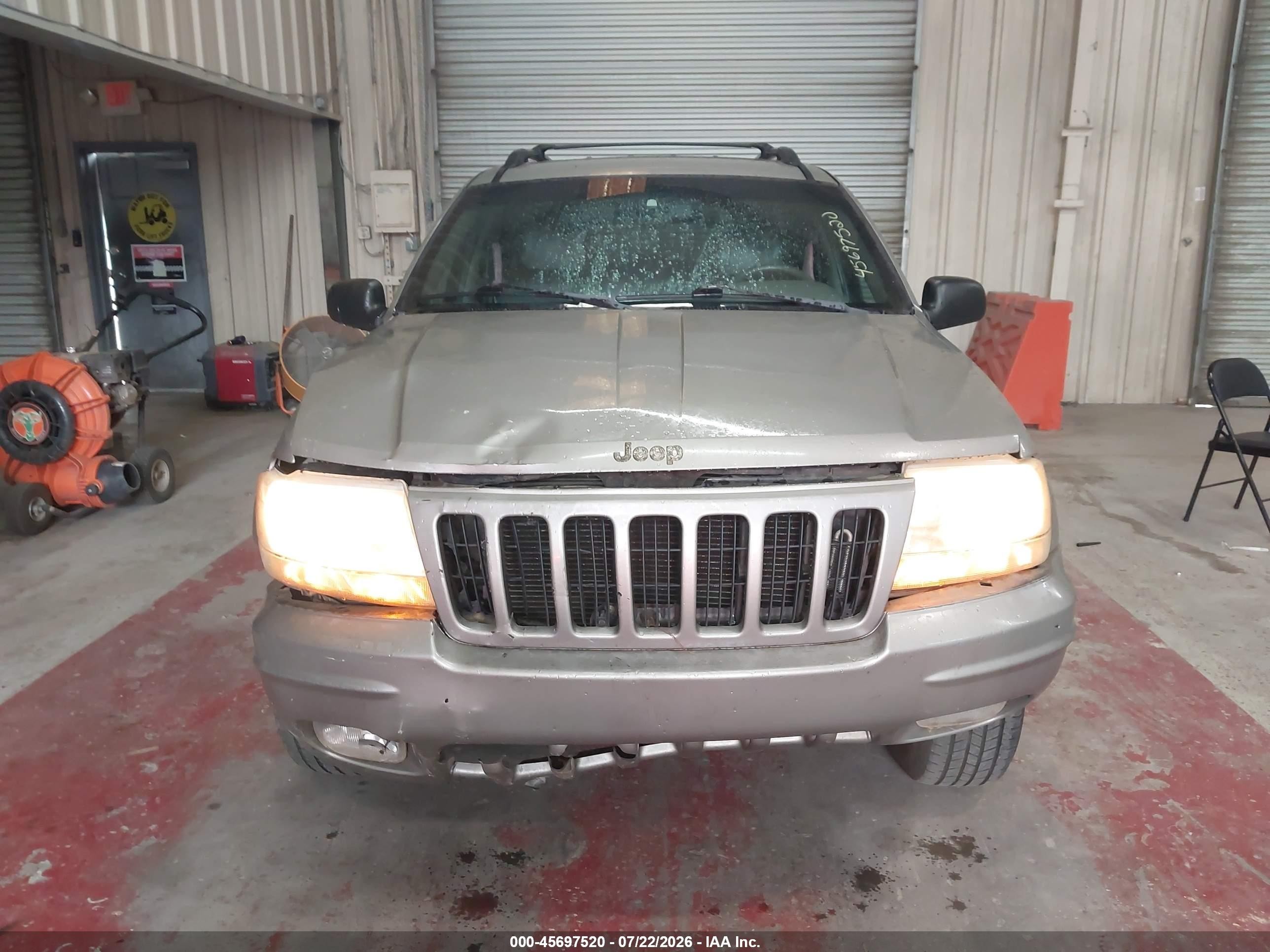 2000 Jeep Grand Cherokee Limited Бежевый vin: 1J4GW58N7YC243643