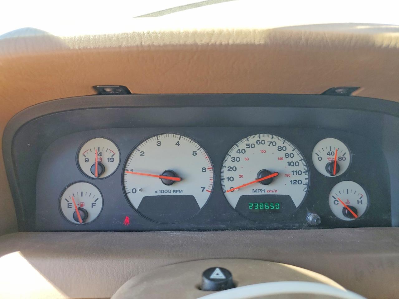 2001 Jeep Grand Cherokee Limited Бежевый vin: 1J4GW58N81C680959