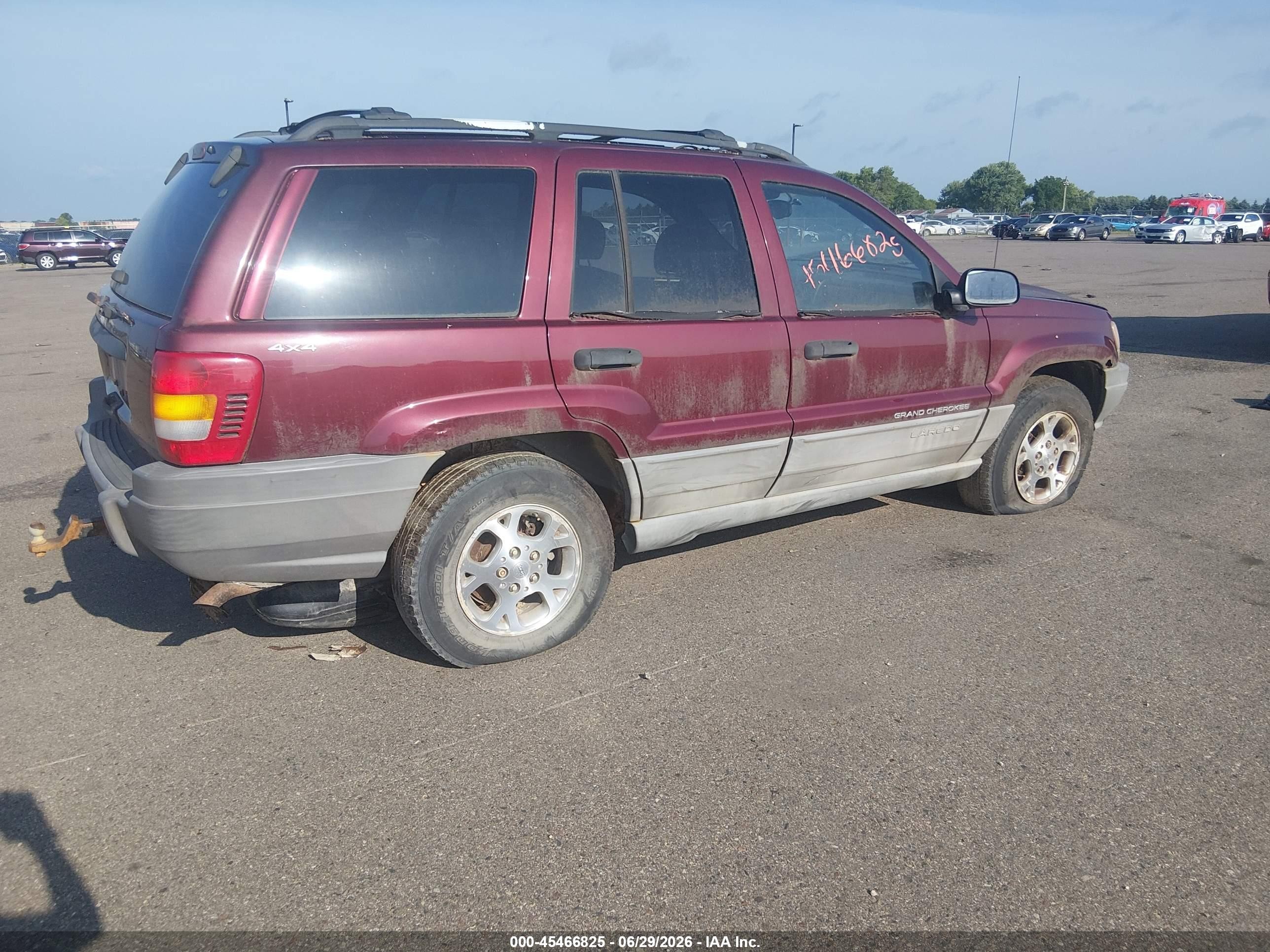 1999 Jeep Grand Cherokee Laredo Maroon vin: 1J4GW58S0XC606711