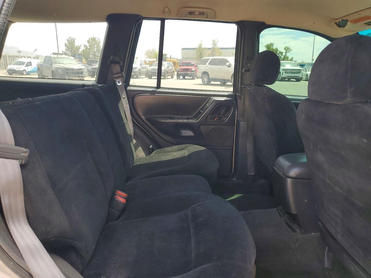 1999 Jeep Grand Cherokee Laredo Gray vin: 1J4GW58S1XC564663