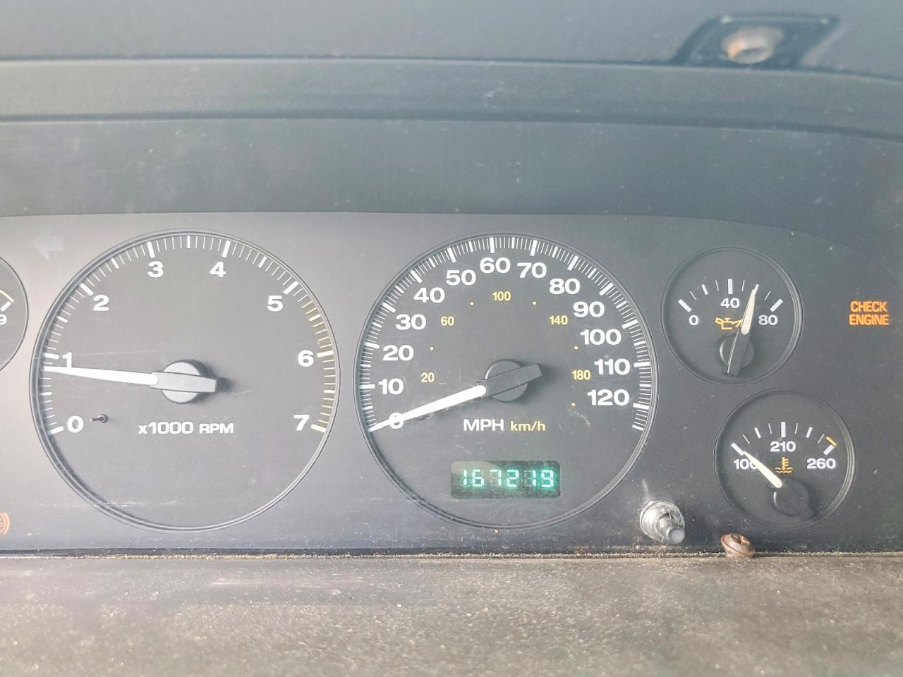 1999 Jeep Grand Cherokee Laredo Белый vin: 1J4GW58S3XC589239