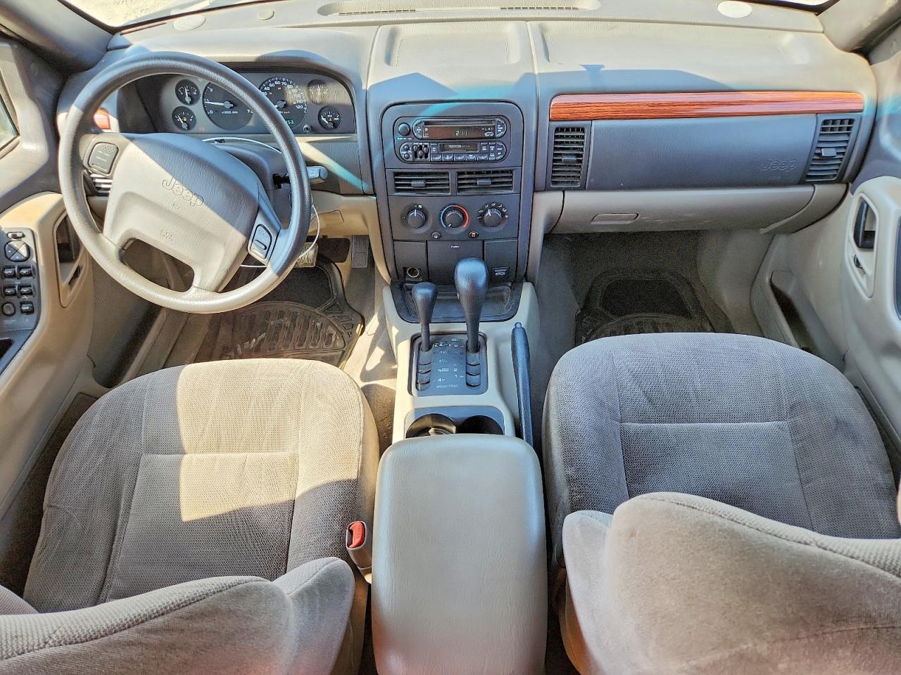 1999 Jeep Grand Cherokee Laredo Gray vin: 1J4GW58S5XC687799