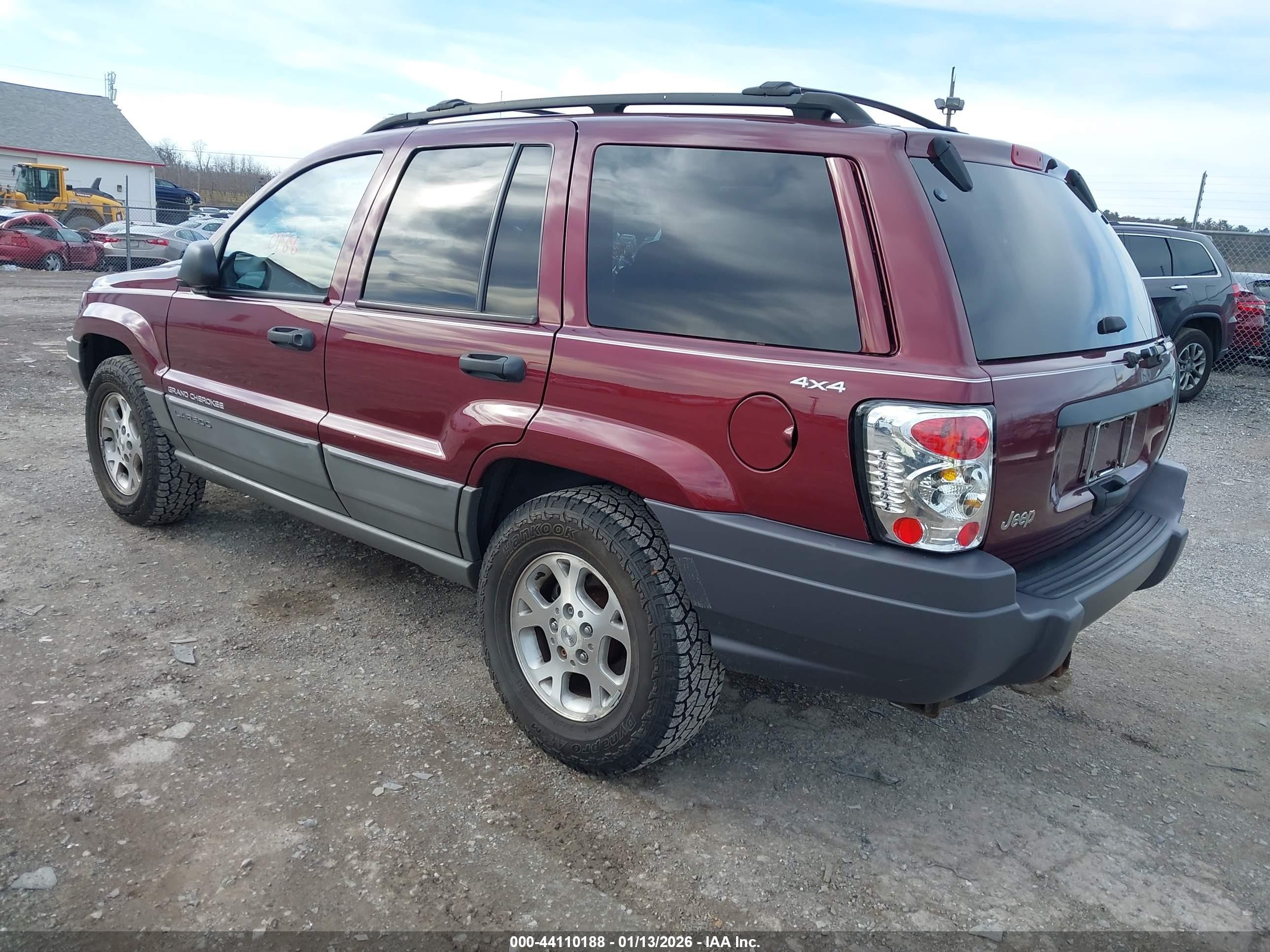 1999 Jeep Grand Cherokee Laredo Maroon vin: 1J4GW58S6XC705002