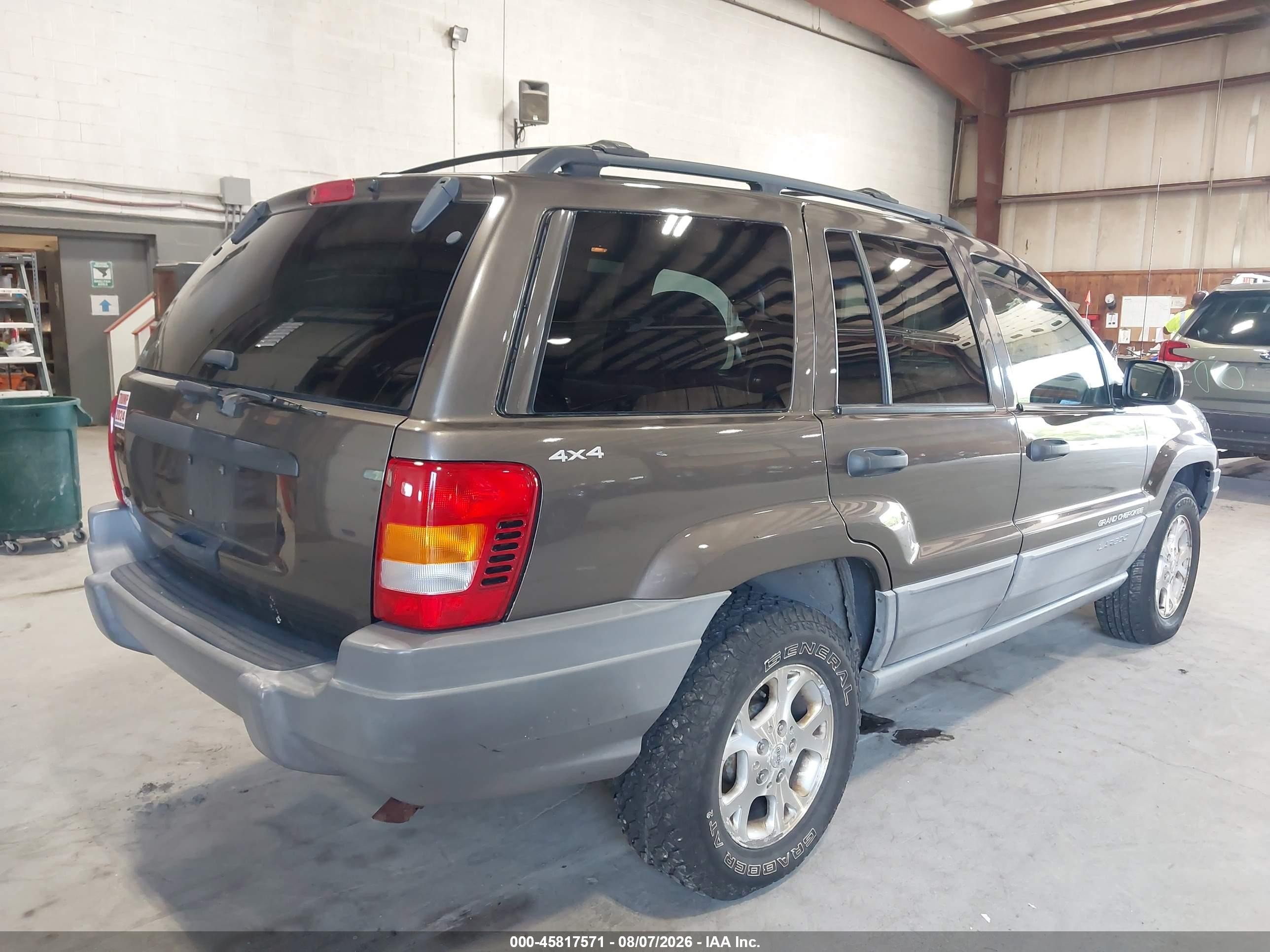 1999 Jeep Grand Cherokee Laredo Gray vin: 1J4GW58S7XC538892