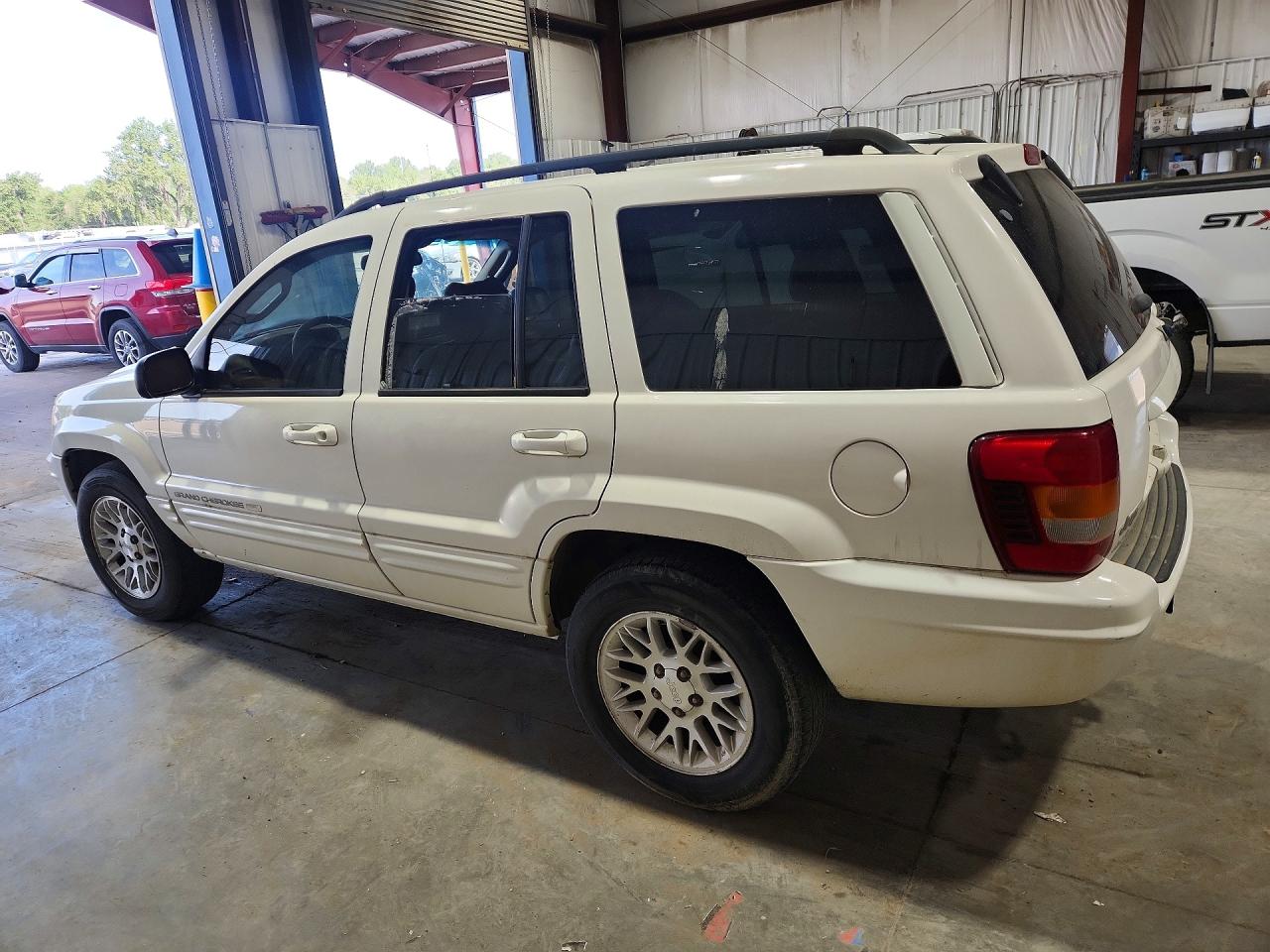 2002 Jeep Grand Cherokee Limited White vin: 1J4GW58S92C170045