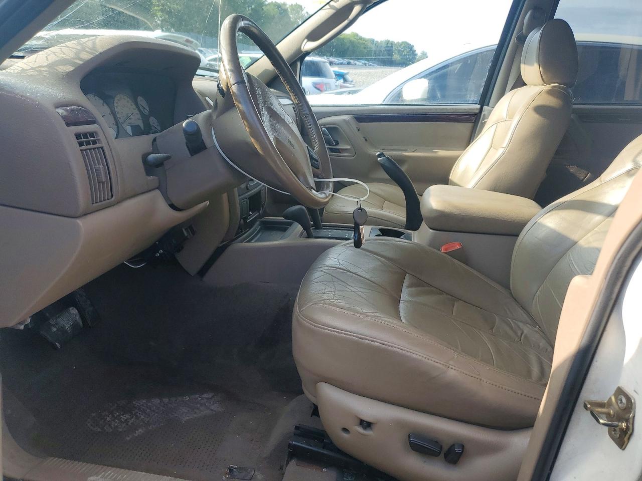 2004 Jeep Grand Cherokee Limited White vin: 1J4GW58SX4C313619