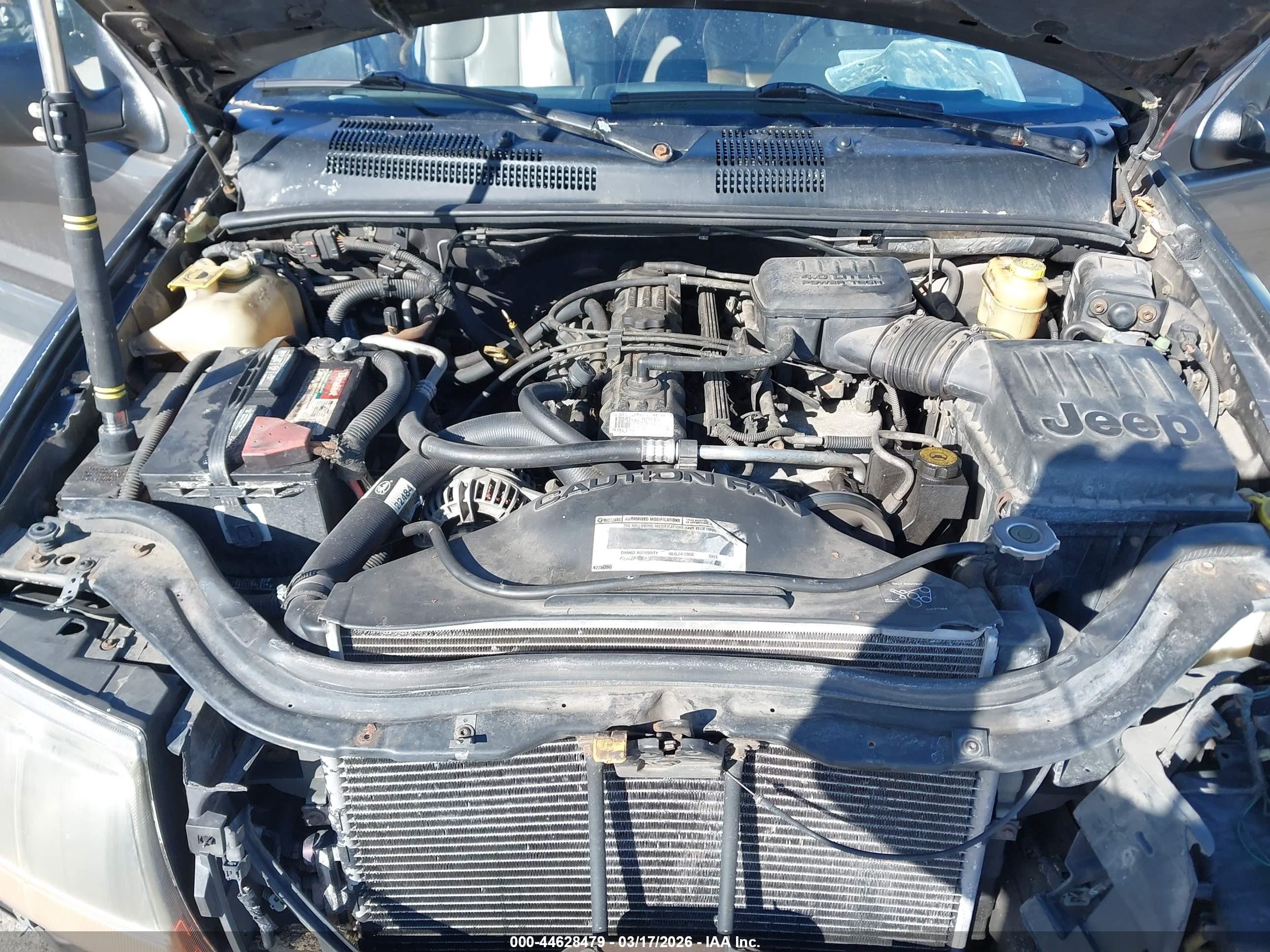 1999 Jeep Grand Cherokee Laredo Серый vin: 1J4GW58SXXC609972