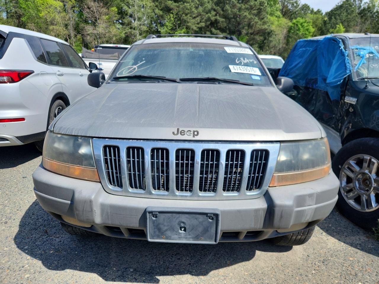 2001 Jeep Grand Cherokee Laredo Silver vin: 1J4GX48N41C516602