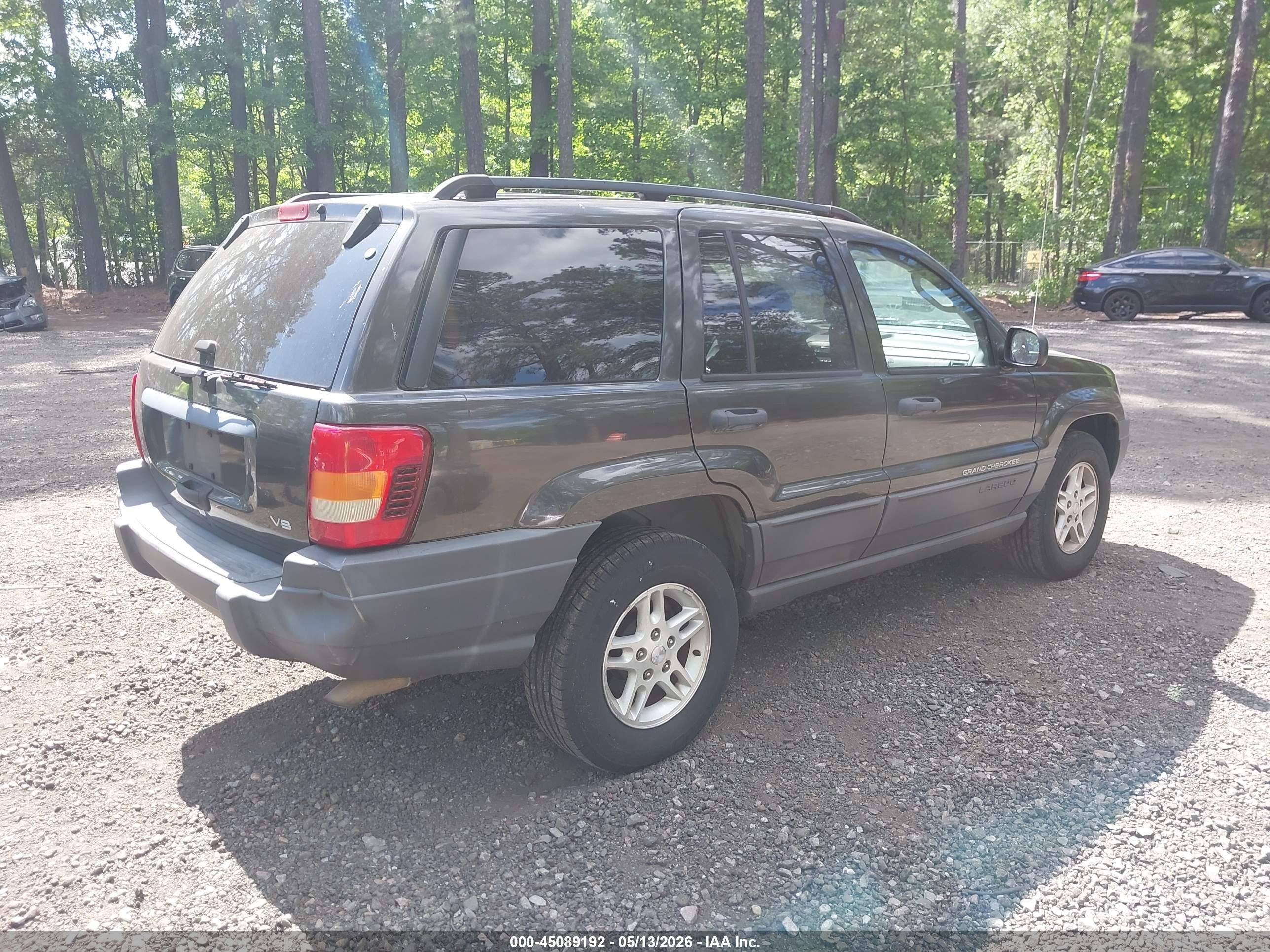 2004 Jeep Grand Cherokee Laredo Dark Brown vin: 1J4GX48N44C376040