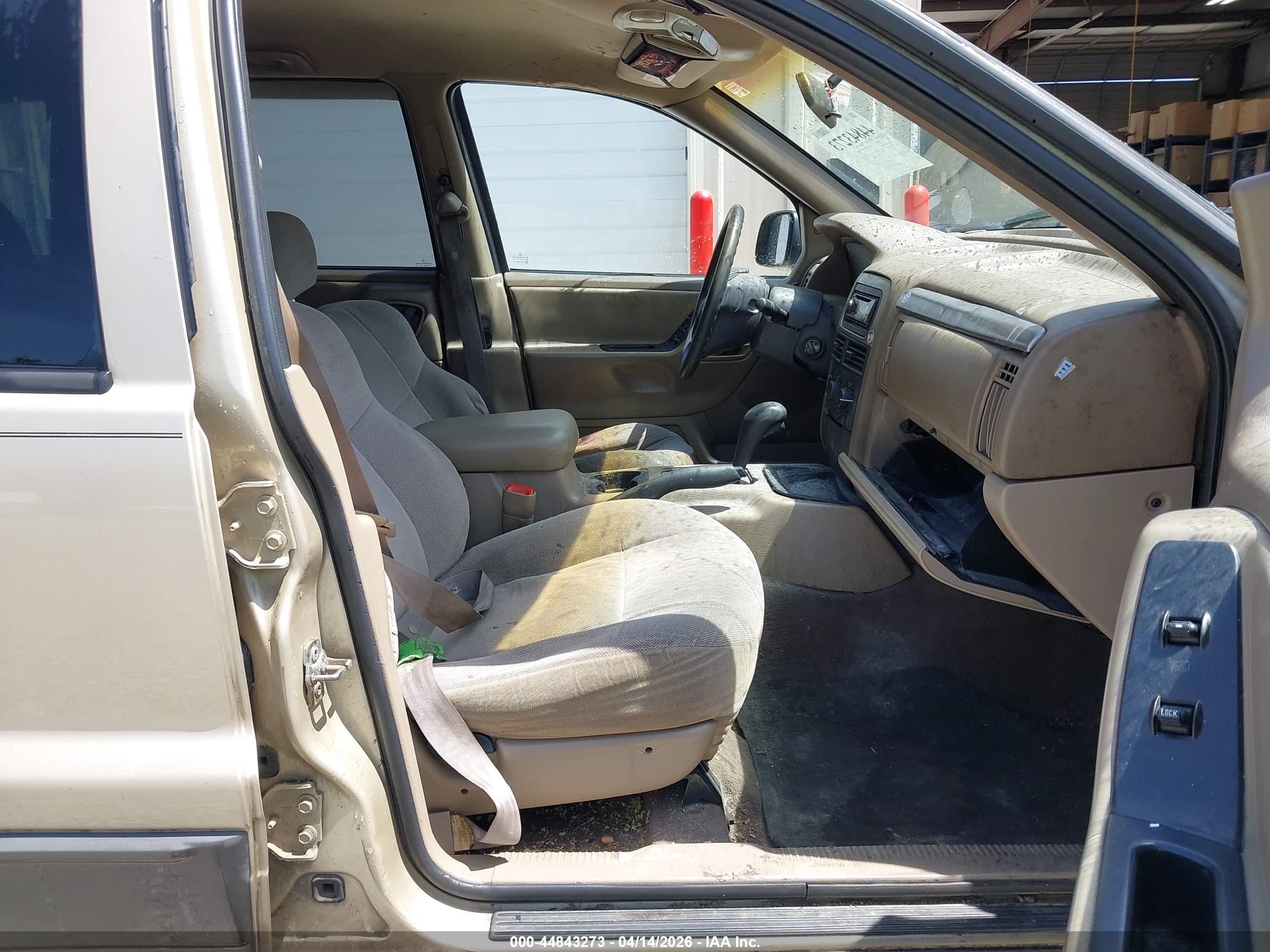 2001 Jeep Grand Cherokee Laredo Tan vin: 1J4GX48S01C594204