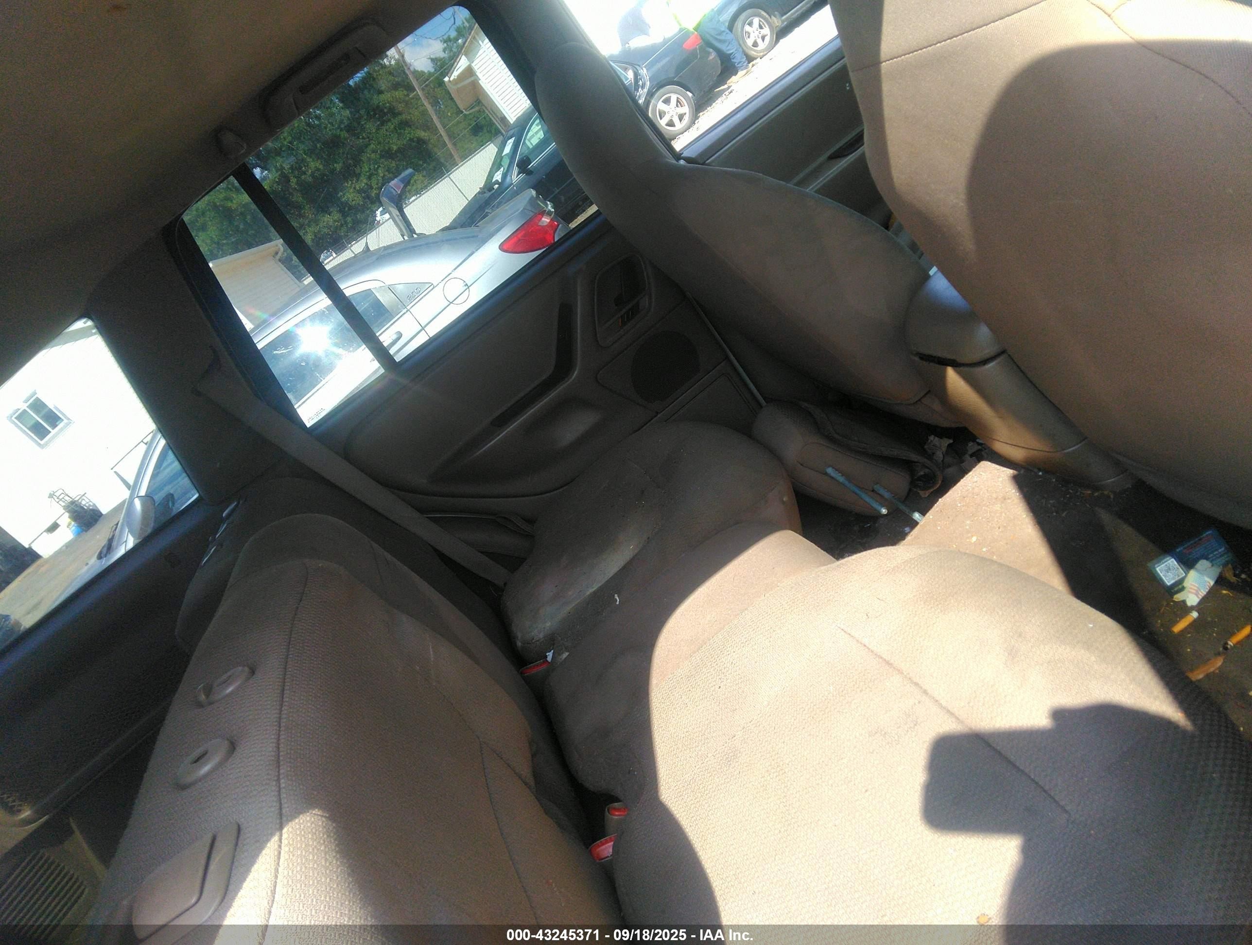 2004 Jeep Grand Cherokee Laredo Серый vin: 1J4GX48S04C227159