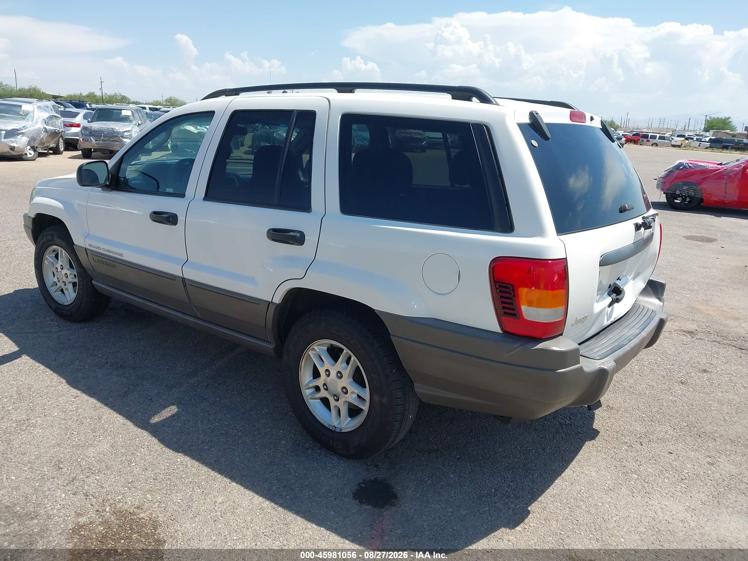 2003 Jeep Grand Cherokee Laredo White vin: 1J4GX48S23C601205