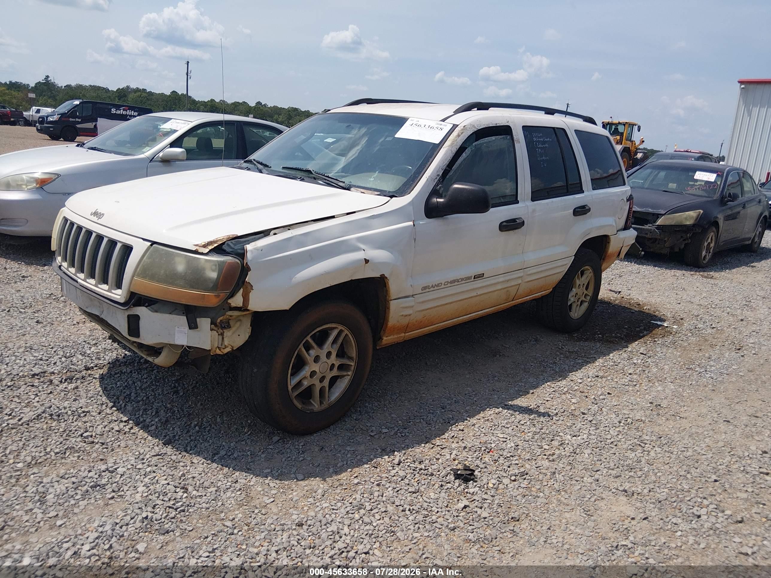 2004 Jeep Grand Cherokee Laredo White vin: 1J4GX48S24C255206
