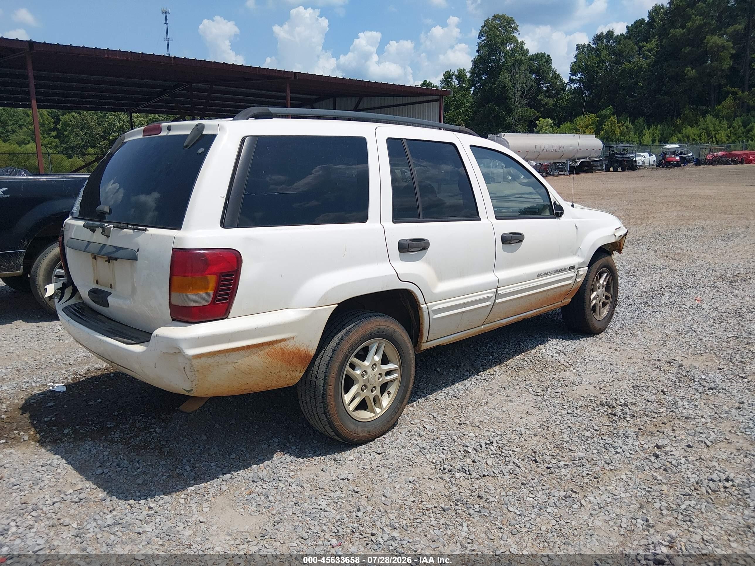 2004 Jeep Grand Cherokee Laredo White vin: 1J4GX48S24C255206