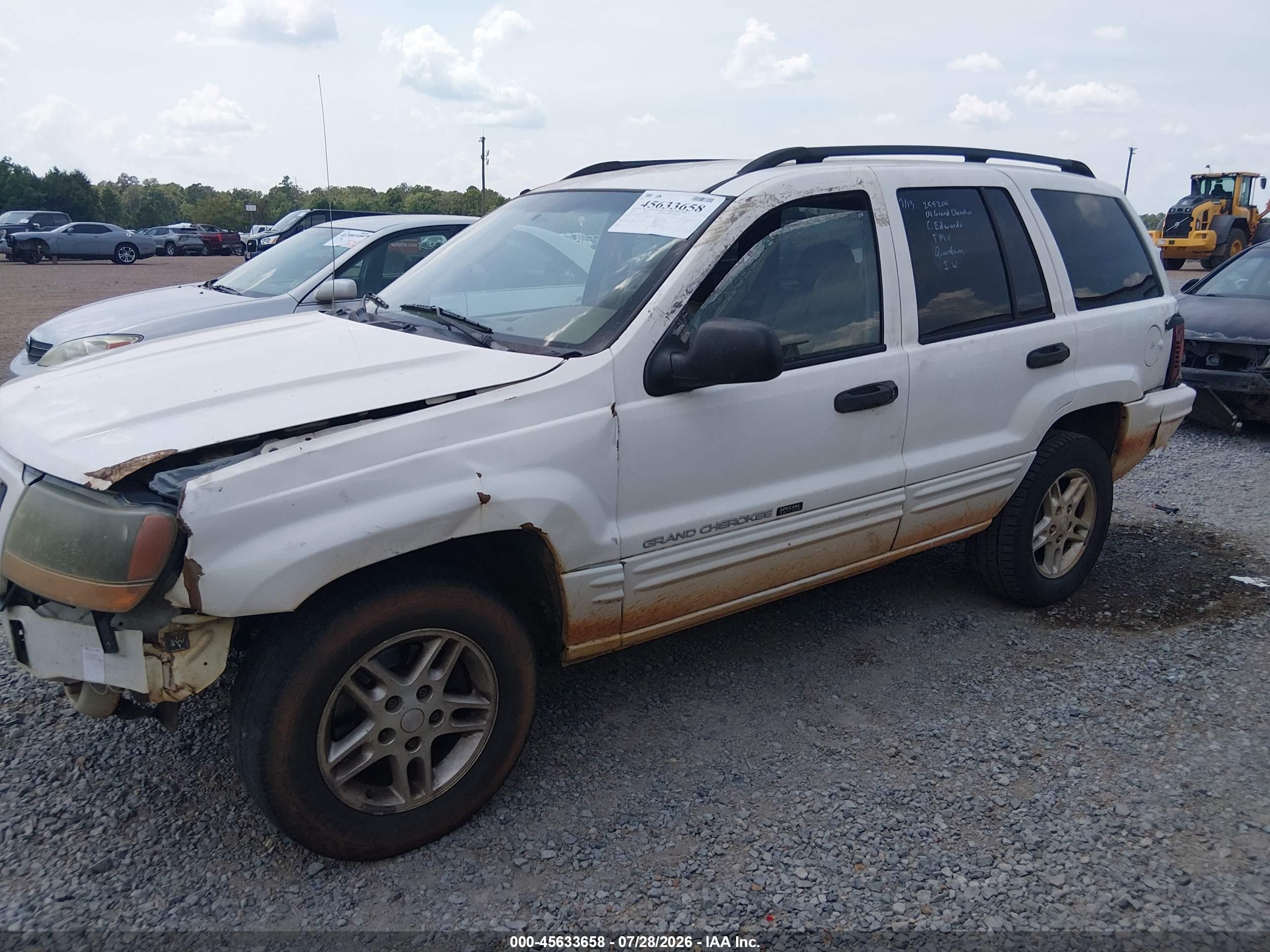 2004 Jeep Grand Cherokee Laredo White vin: 1J4GX48S24C255206