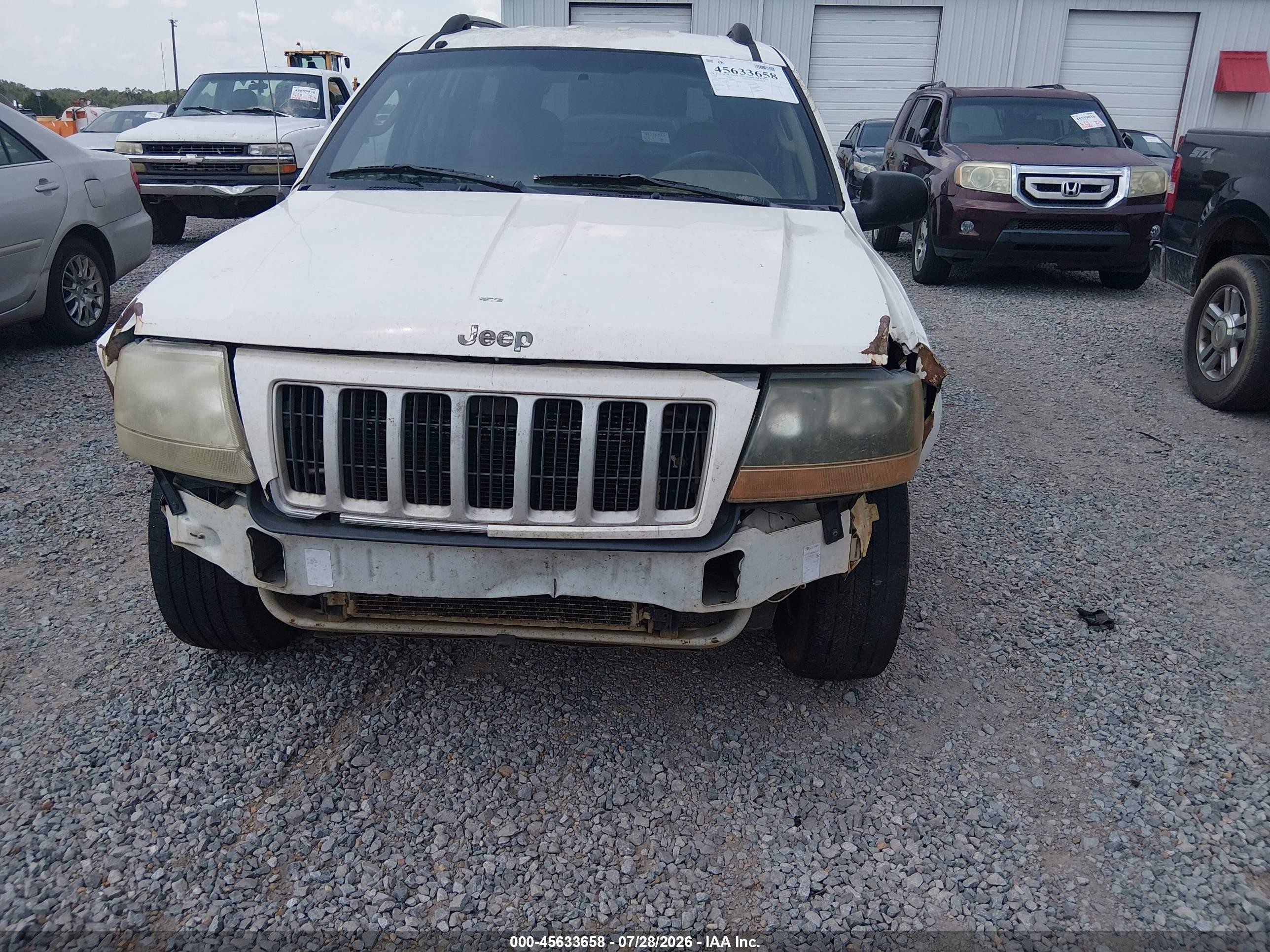 2004 Jeep Grand Cherokee Laredo White vin: 1J4GX48S24C255206