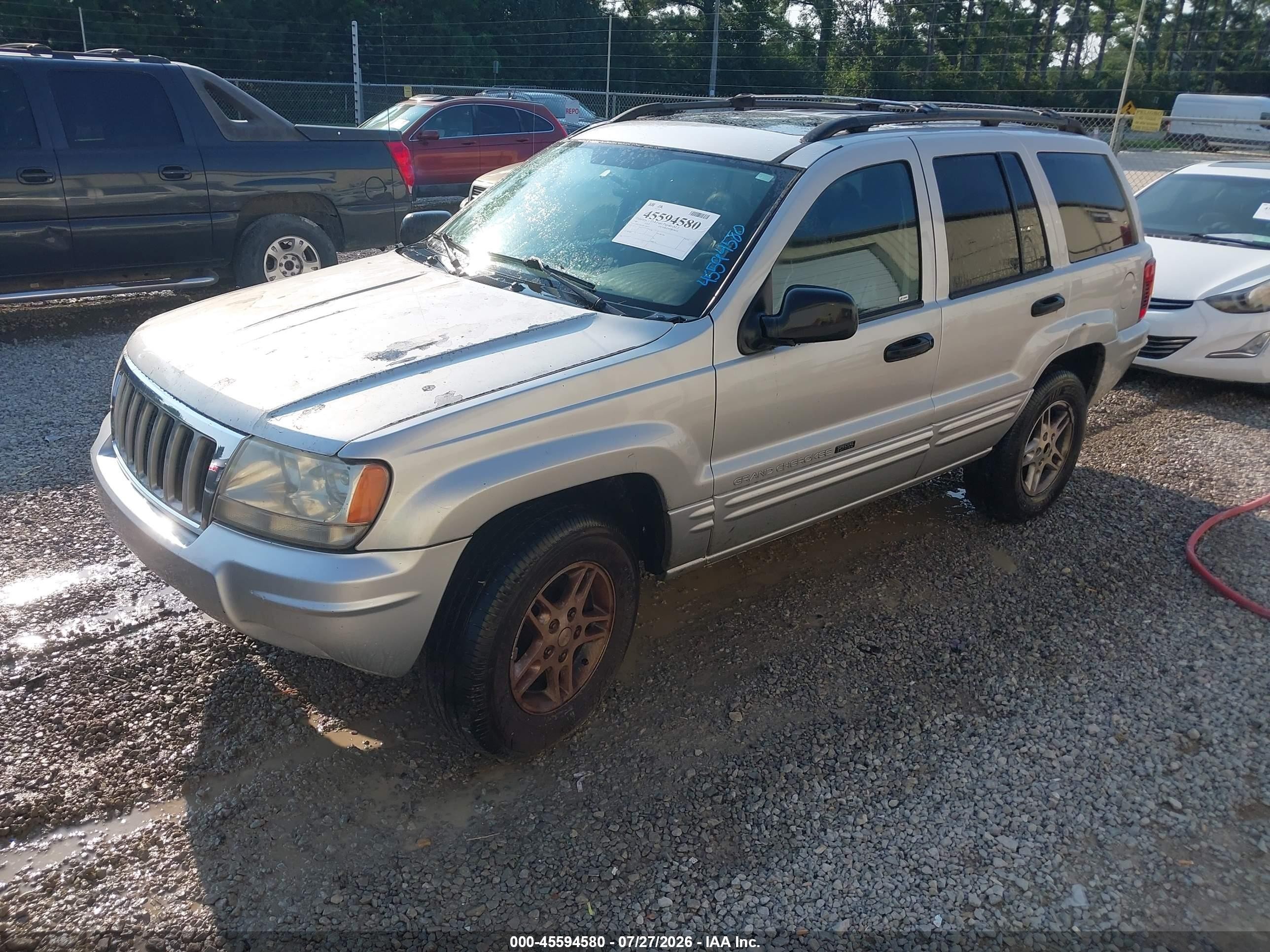 2004 Jeep Grand Cherokee Laredo Silver vin: 1J4GX48S34C212817
