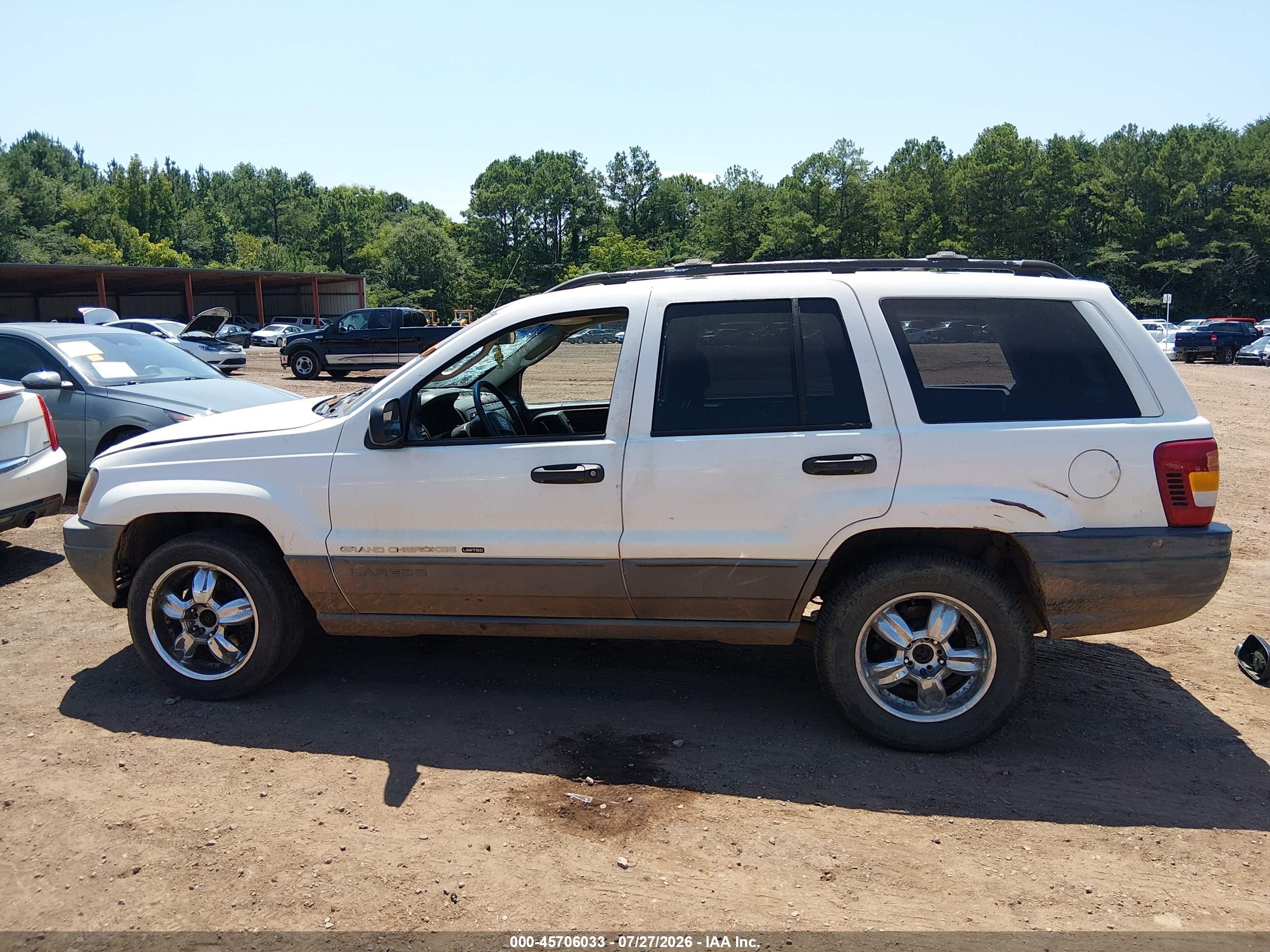 2002 Jeep Grand Cherokee Laredo White vin: 1J4GX48S52C115096