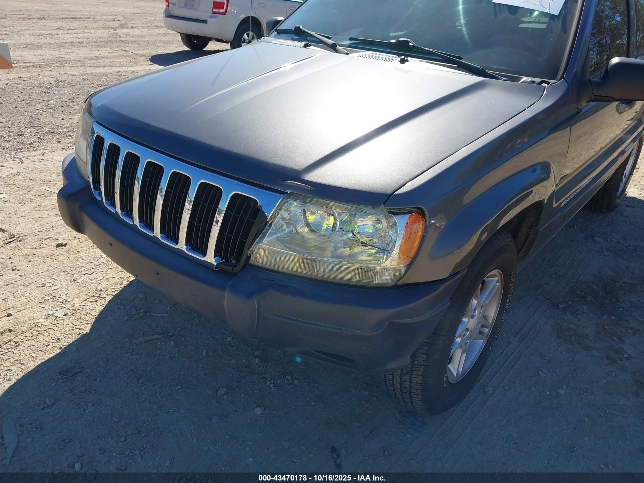 2003 Jeep Grand Cherokee Laredo Gray vin: 1J4GX48S63C564756