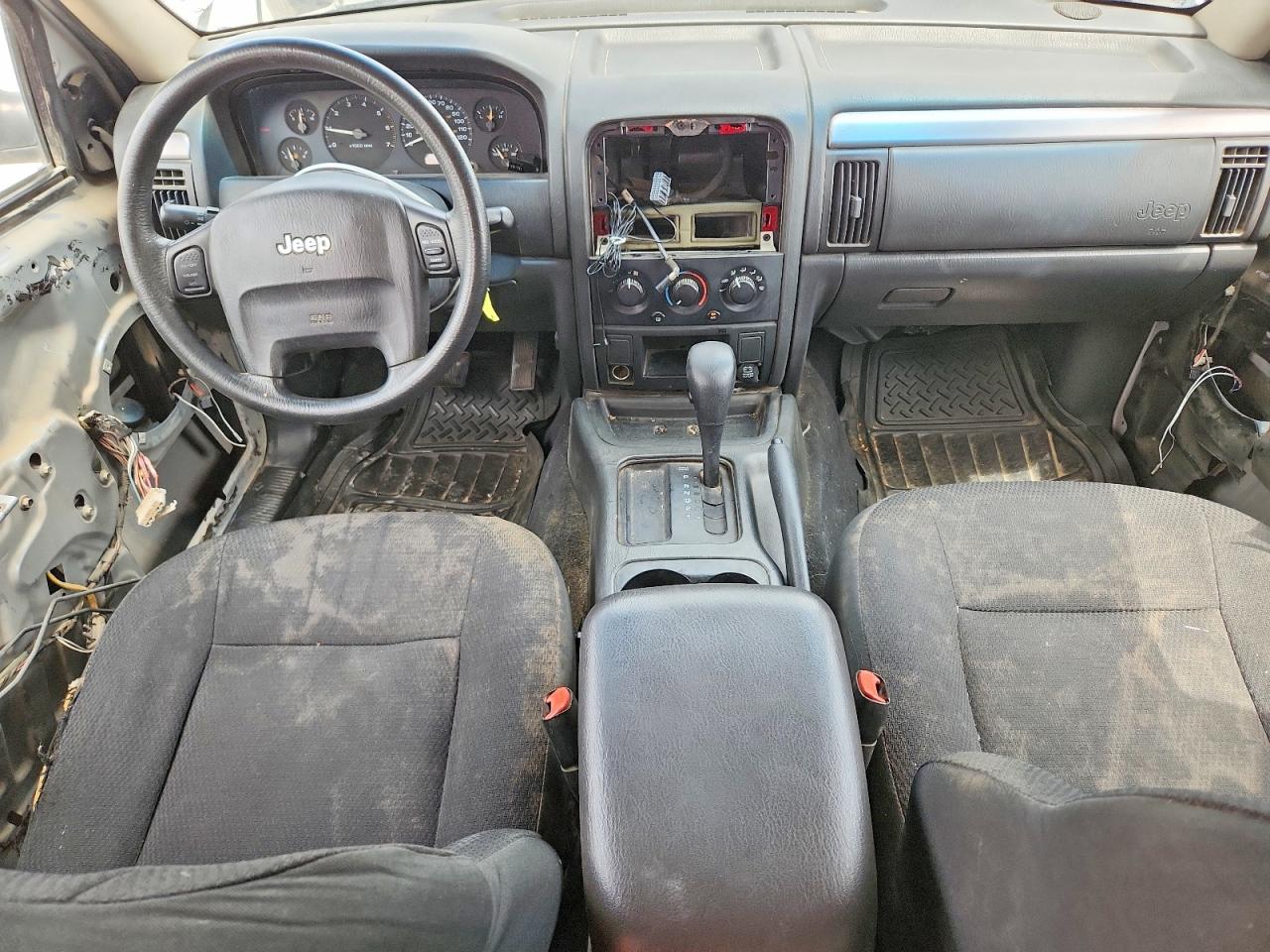 2004 Jeep Grand Cherokee Laredo Silver vin: 1J4GX48S64C258433
