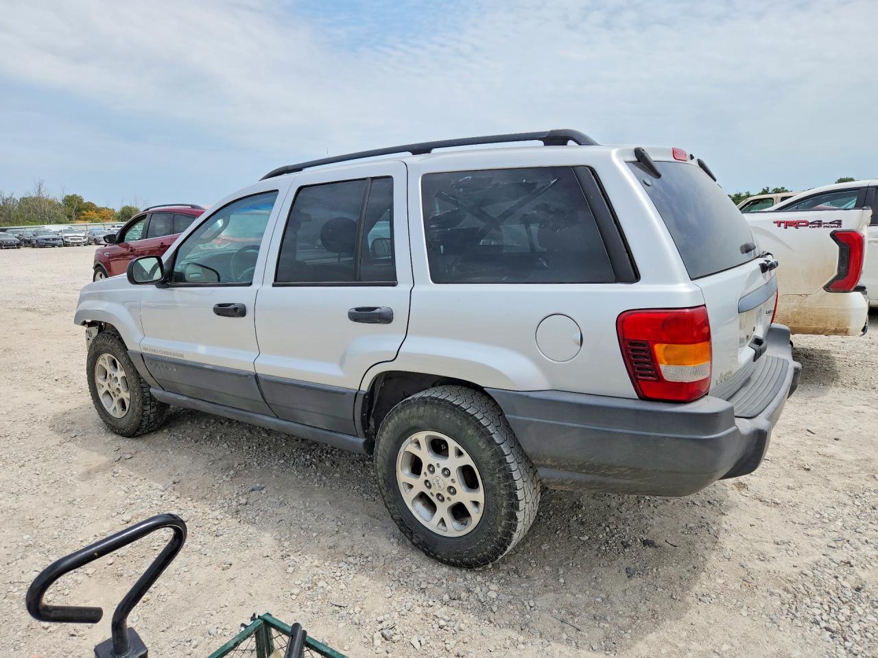 2004 Jeep Grand Cherokee Laredo Silver vin: 1J4GX48S64C258433