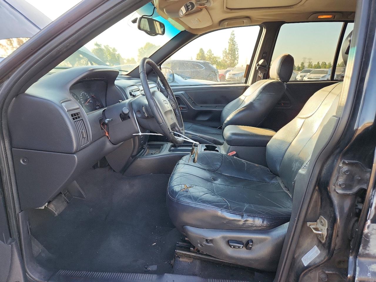 2001 Jeep Grand Cherokee Laredo Black vin: 1J4GX48S81C583323