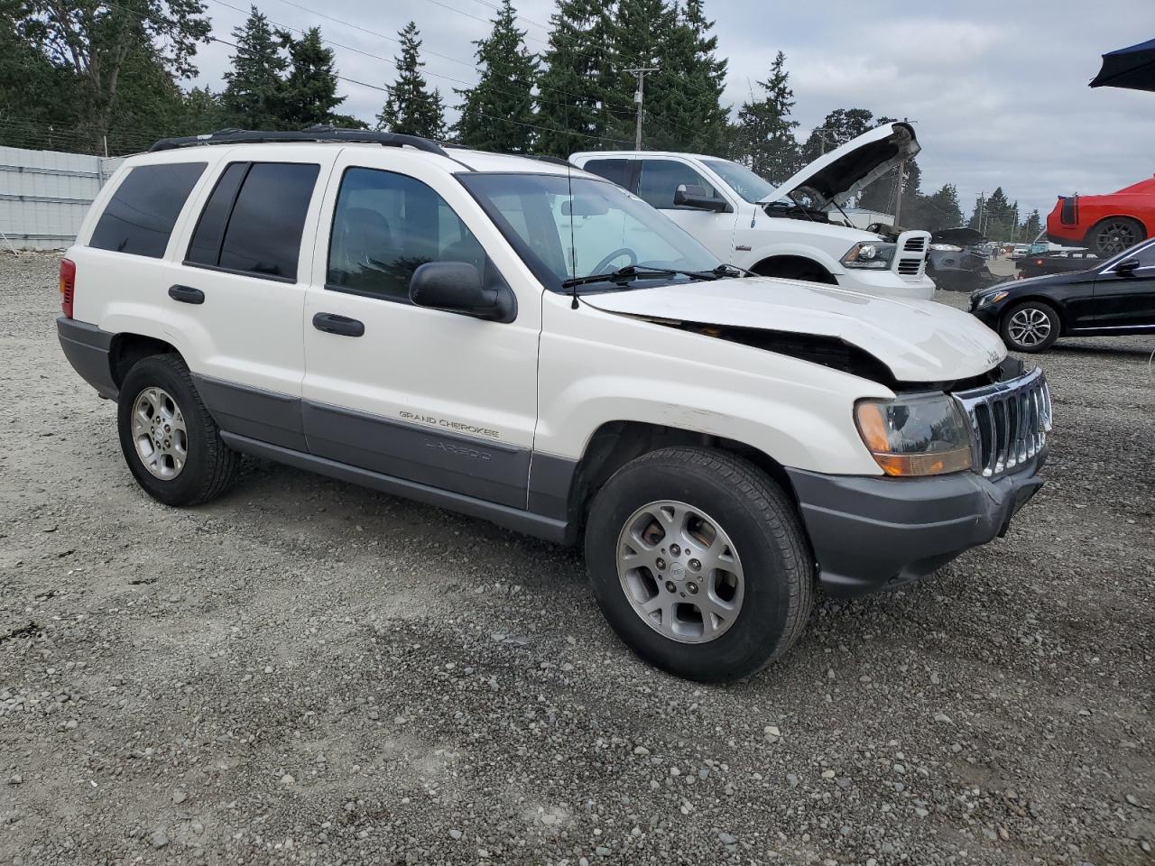 2001 Jeep Grand Cherokee Laredo Белый vin: 1J4GX48SX1C599202