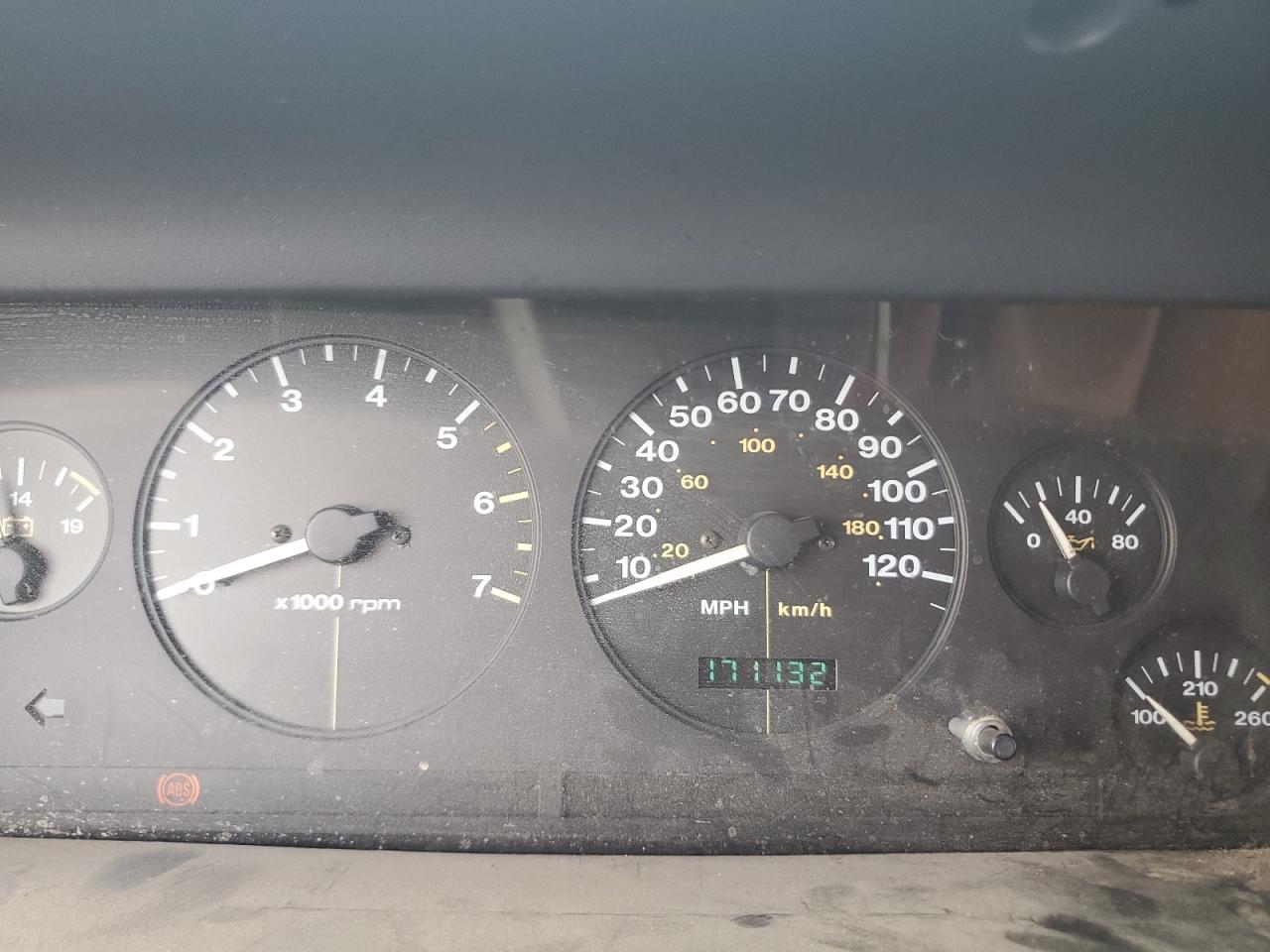 1998 Jeep Grand Cherokee Limited White vin: 1J4GX78Y7WC221027