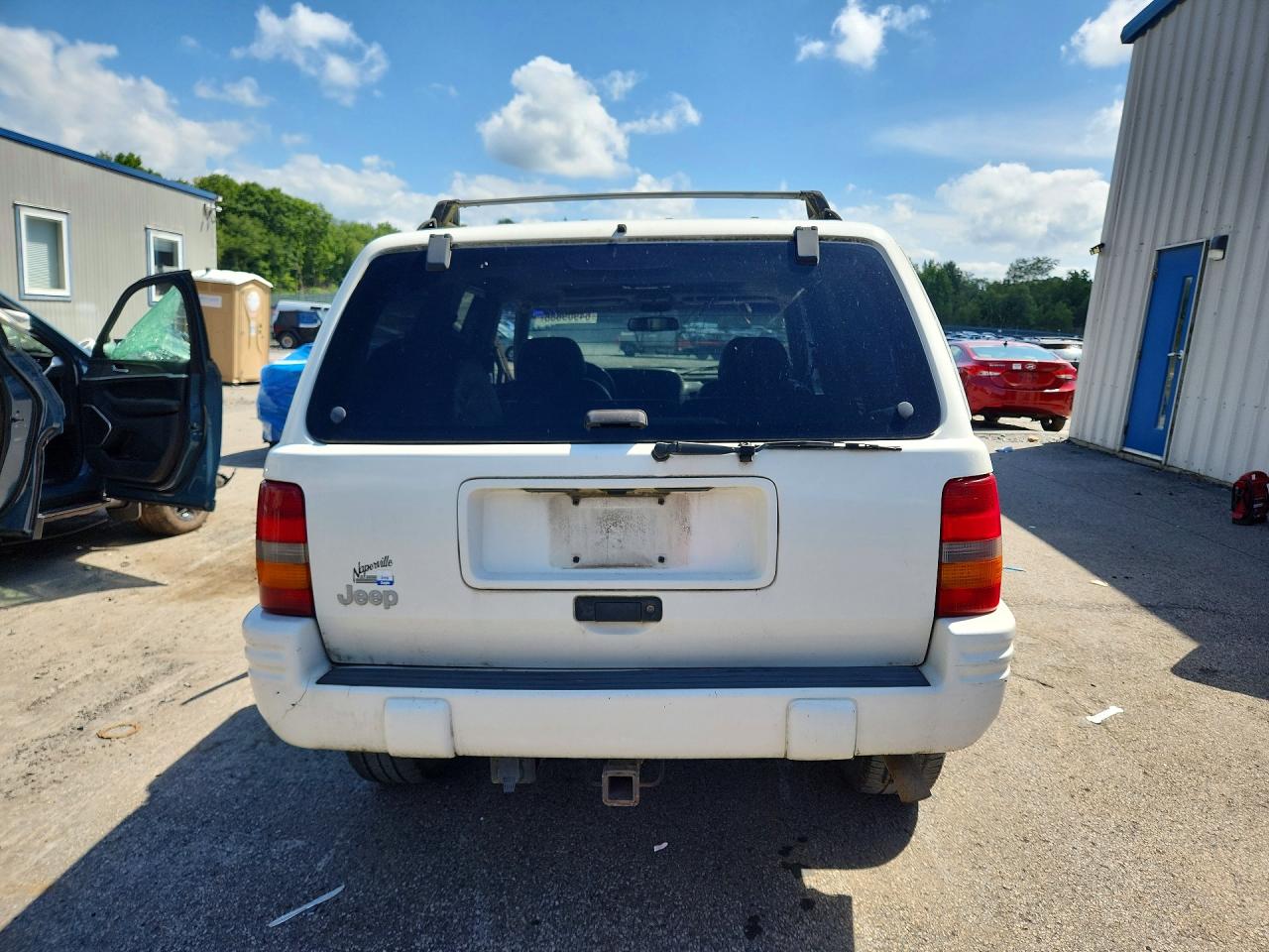 1998 Jeep Grand Cherokee Laredo White vin: 1J4GZ48S1WC212327