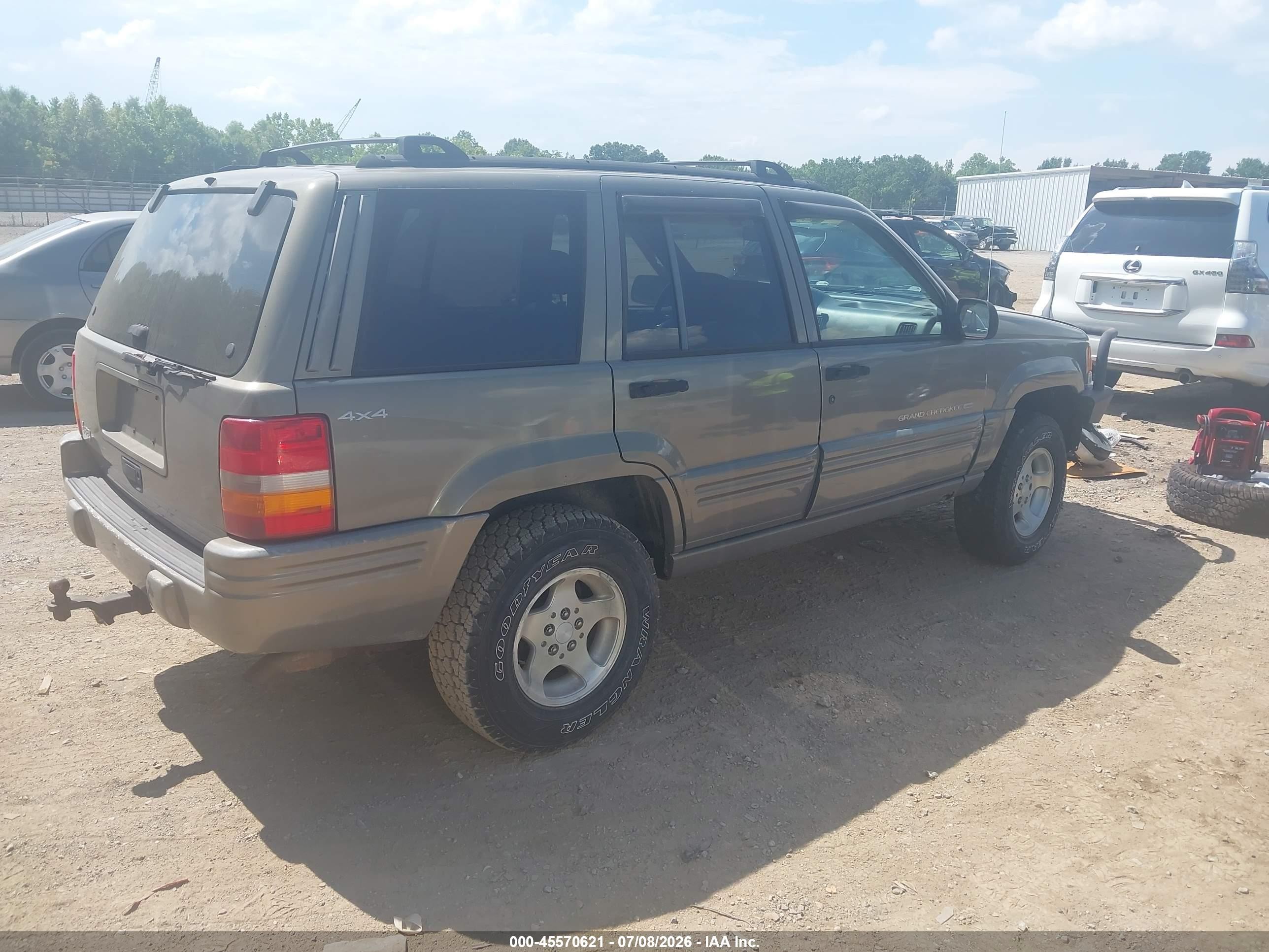 1998 Jeep Grand Cherokee Laredo Gray vin: 1J4GZ48S4WC203184