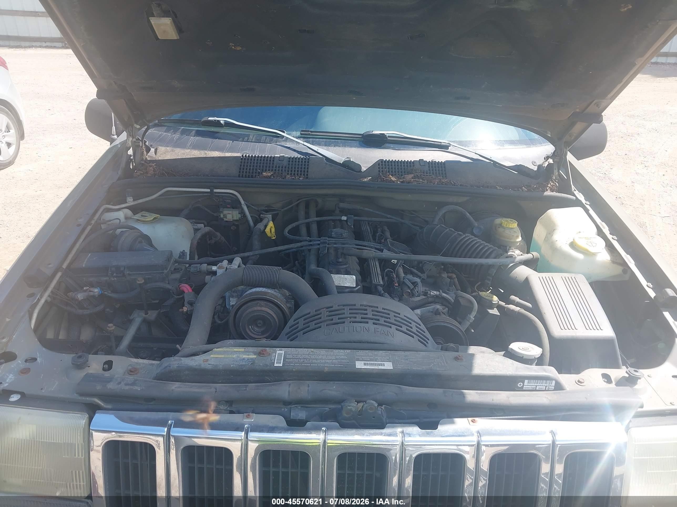 1998 Jeep Grand Cherokee Laredo Gray vin: 1J4GZ48S4WC203184