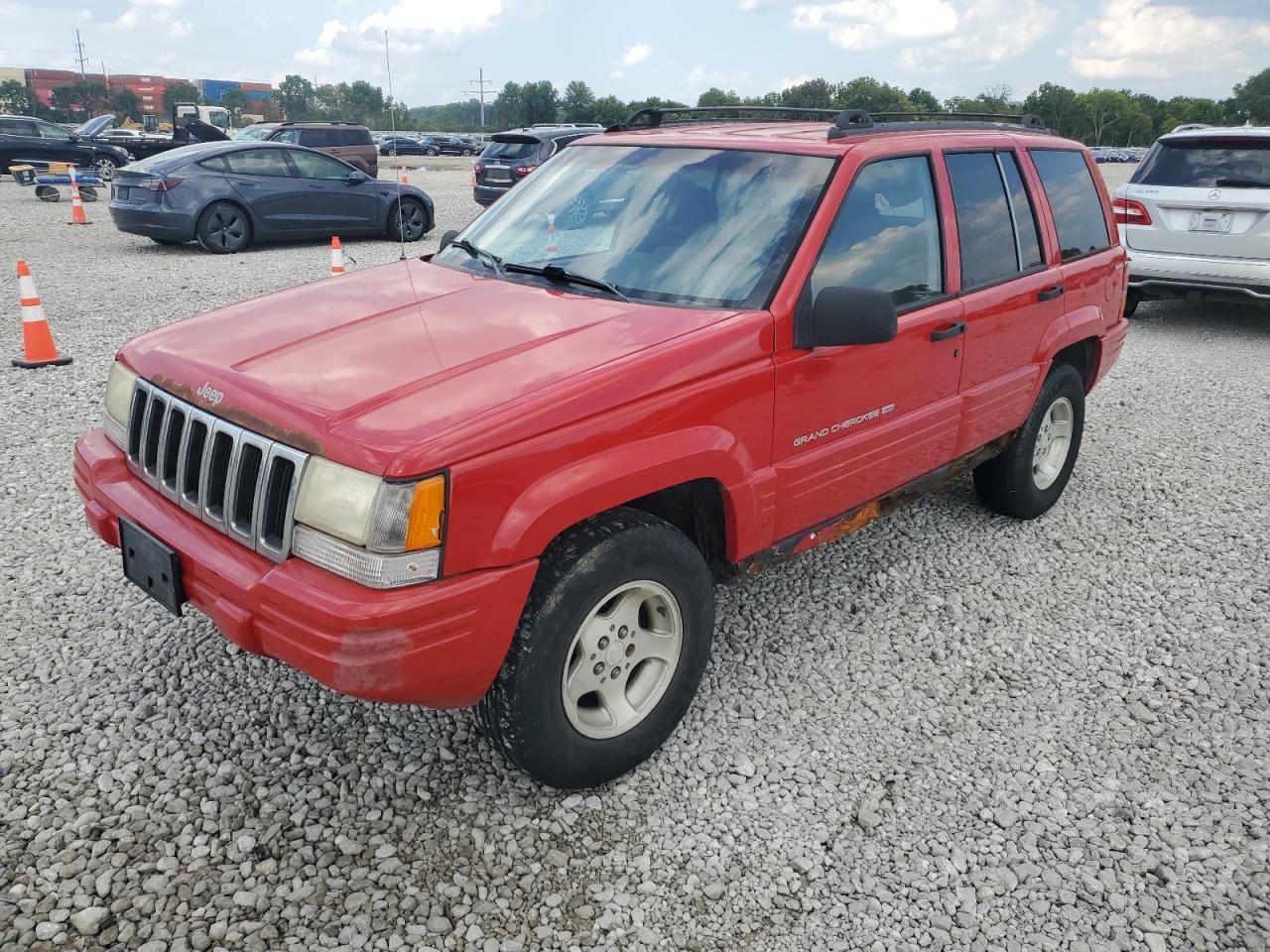 1998 Jeep Grand Cherokee Laredo Red vin: 1J4GZ48S6WC282812