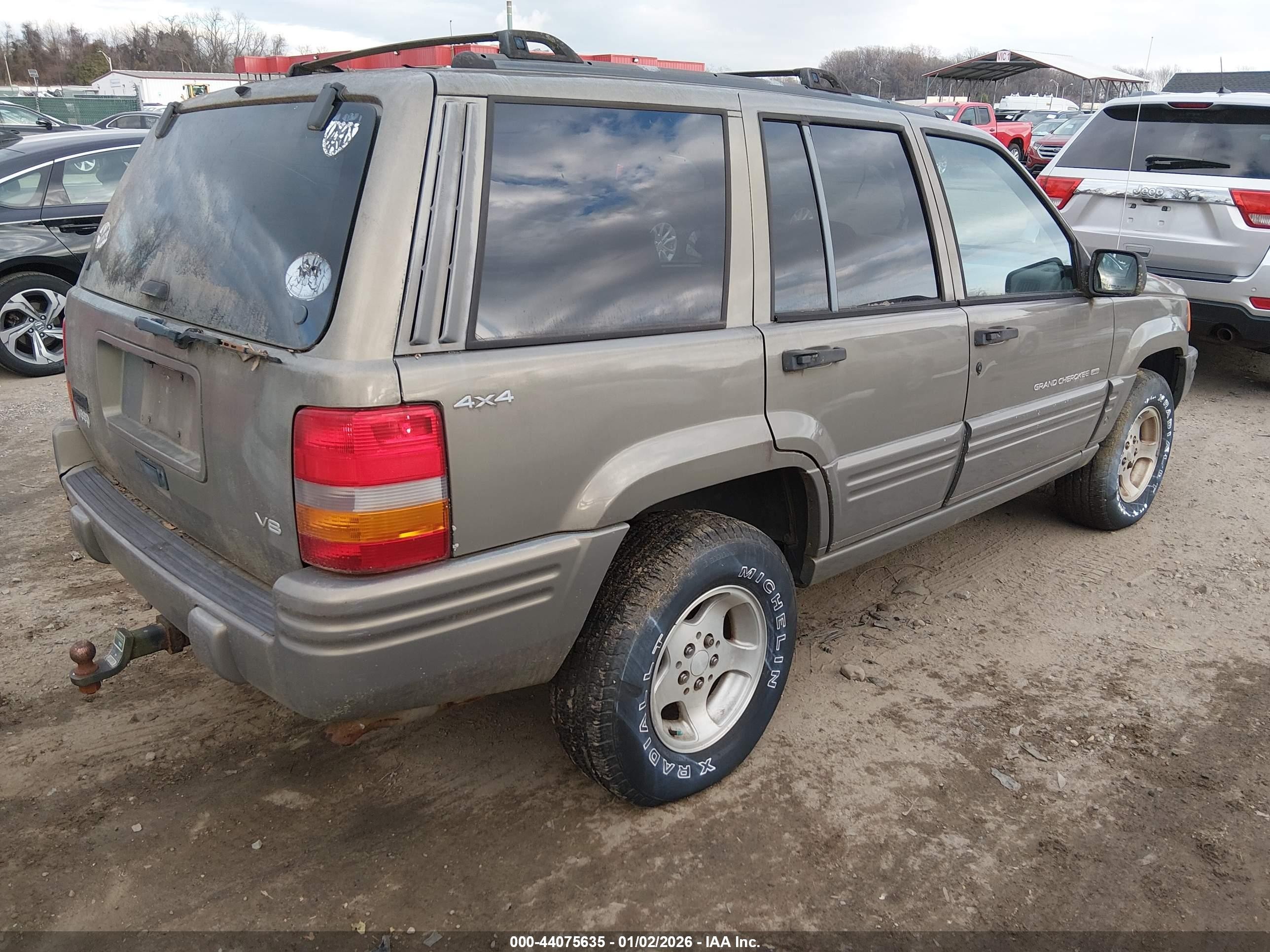 1998 Jeep Grand Cherokee Laredo Tan vin: 1J4GZ48Y0WC248854